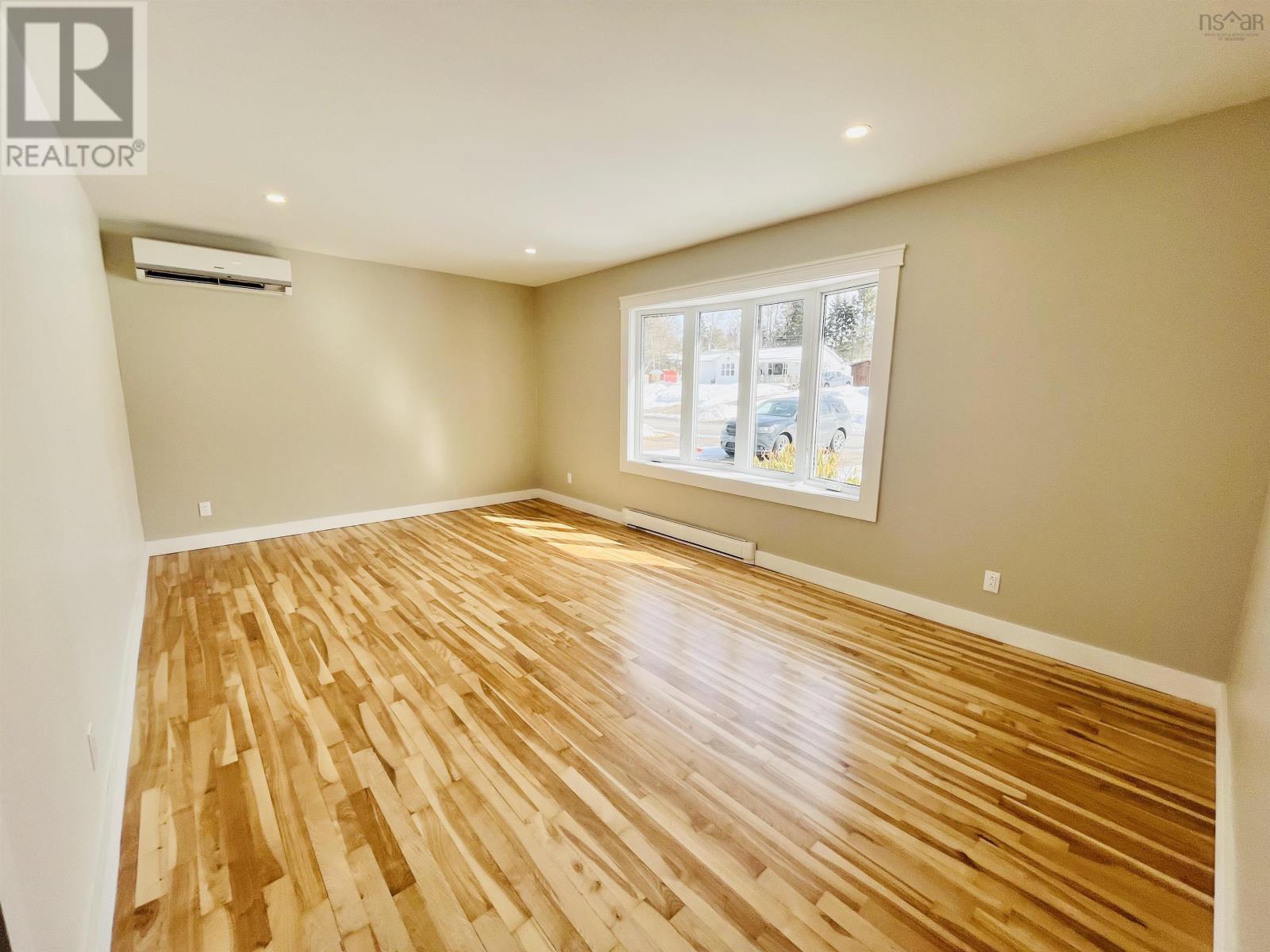 39 Rogers Avenue, Amherst, Nova Scotia  B4H 2J7 - Photo 12 - 202604009