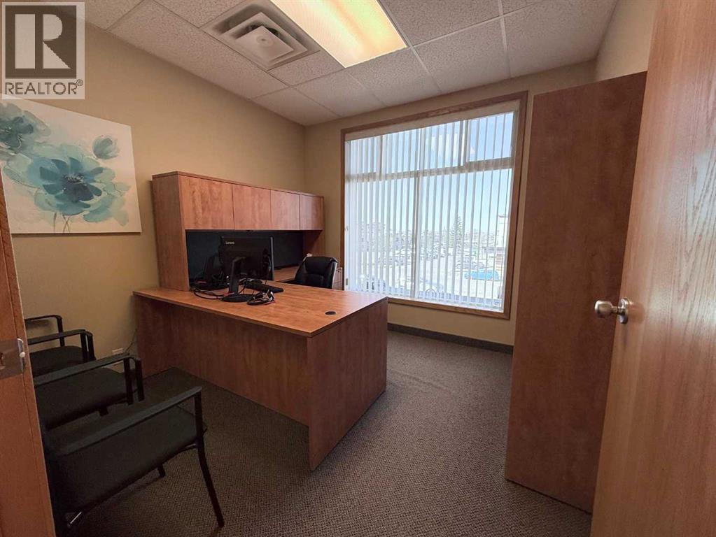 200, 9805 97 Street, Grande Prairie, Alberta  T8V 8B9 - Photo 26 - A2209450