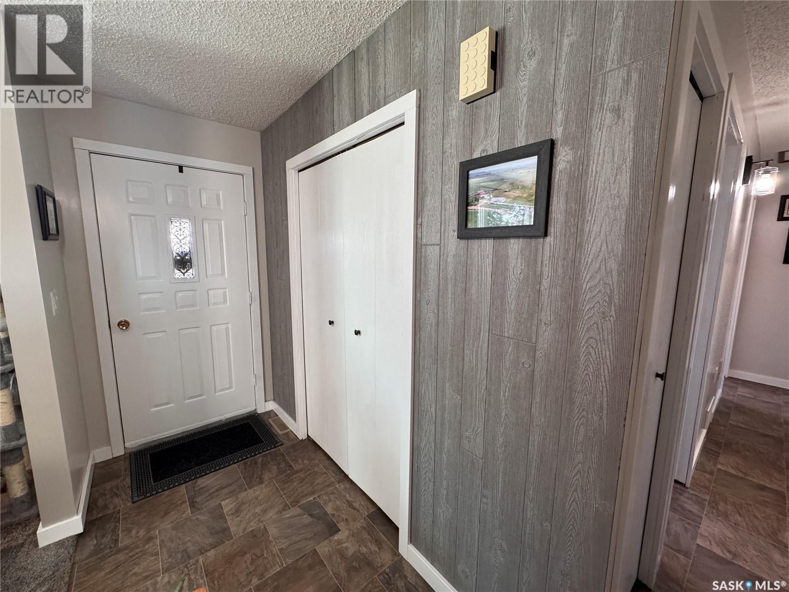 415 3rd Avenue W, Biggar, Saskatchewan  S0K 0M0 - Photo 11 - SK027372
