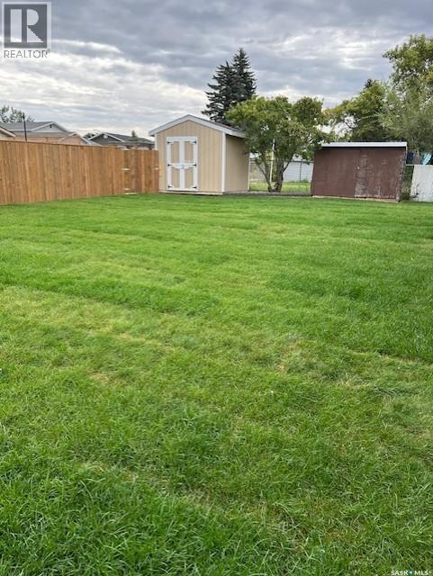 415 3rd Avenue W, Biggar, Saskatchewan  S0K 0M0 - Photo 45 - SK027372