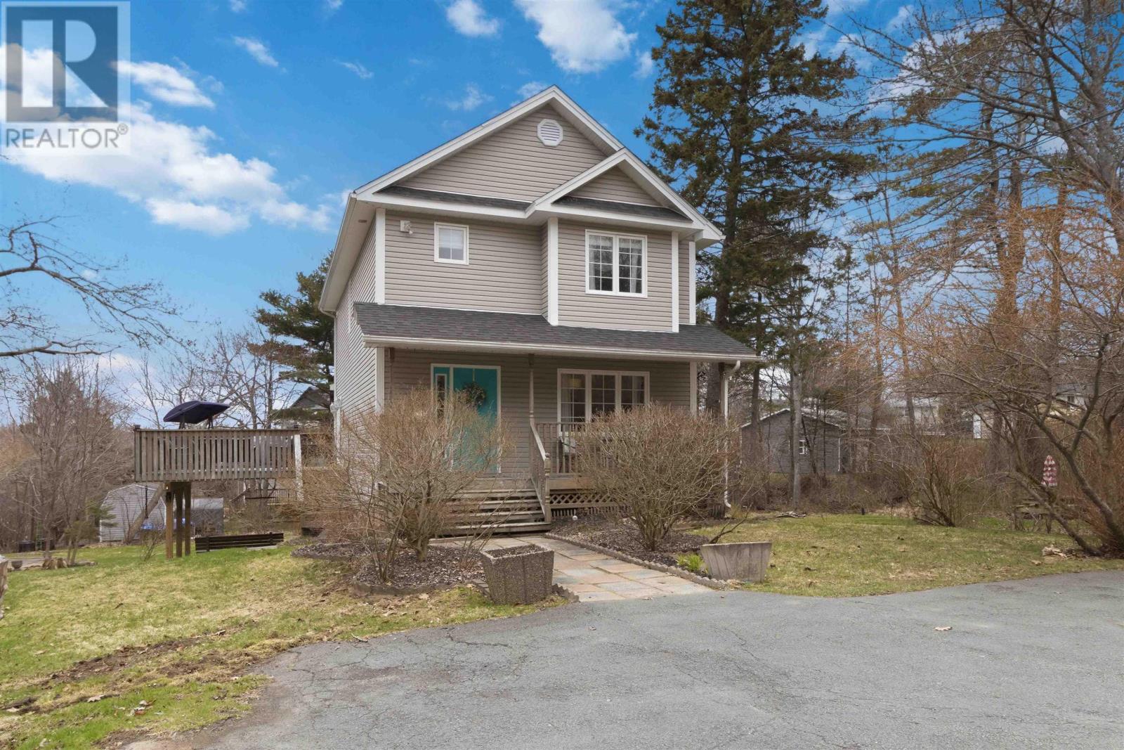 70 Hillside Avenue, Lower Sackville, Nova Scotia  B4C 1W7 - Photo 2 - 202608691