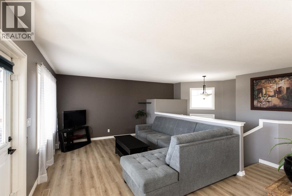 52 Heron Court, Penhold, Alberta  T0M 1R0 - Photo 14 - A2307719