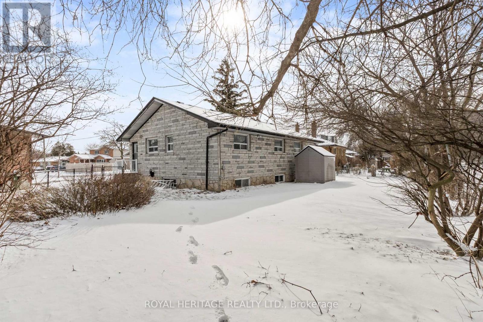 26 Kitson Drive, Toronto, Ontario  M1M 3C8 - Photo 29 - E13079618