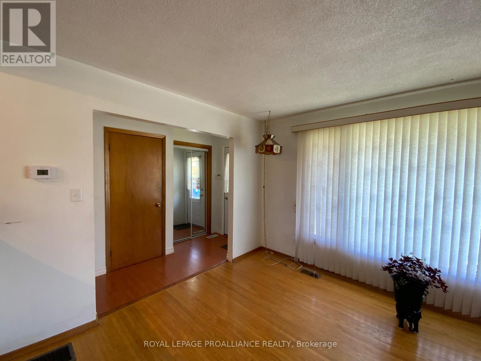 55 Village Drive, Belleville, Ontario  K8P 4K2 - Photo 2 - X13079706