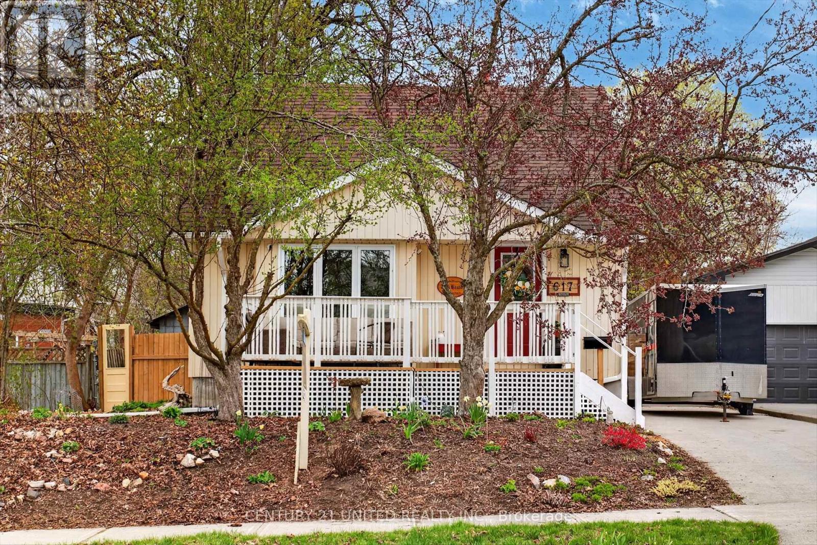 617 Simmons Avenue, Peterborough, Ontario  K9H 2B8 - Photo 4 - X13079722