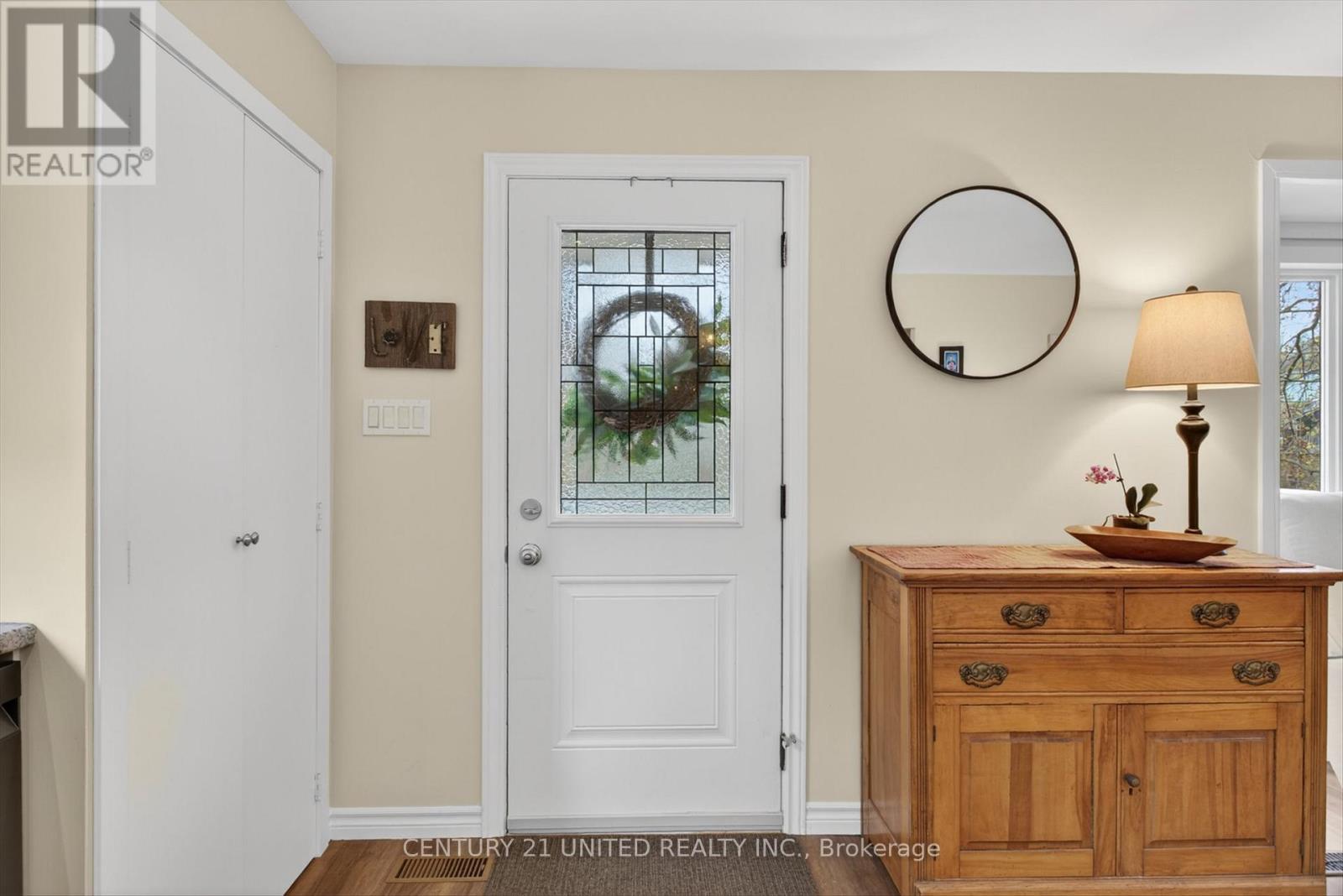 617 Simmons Avenue, Peterborough, Ontario  K9H 2B8 - Photo 7 - X13079722