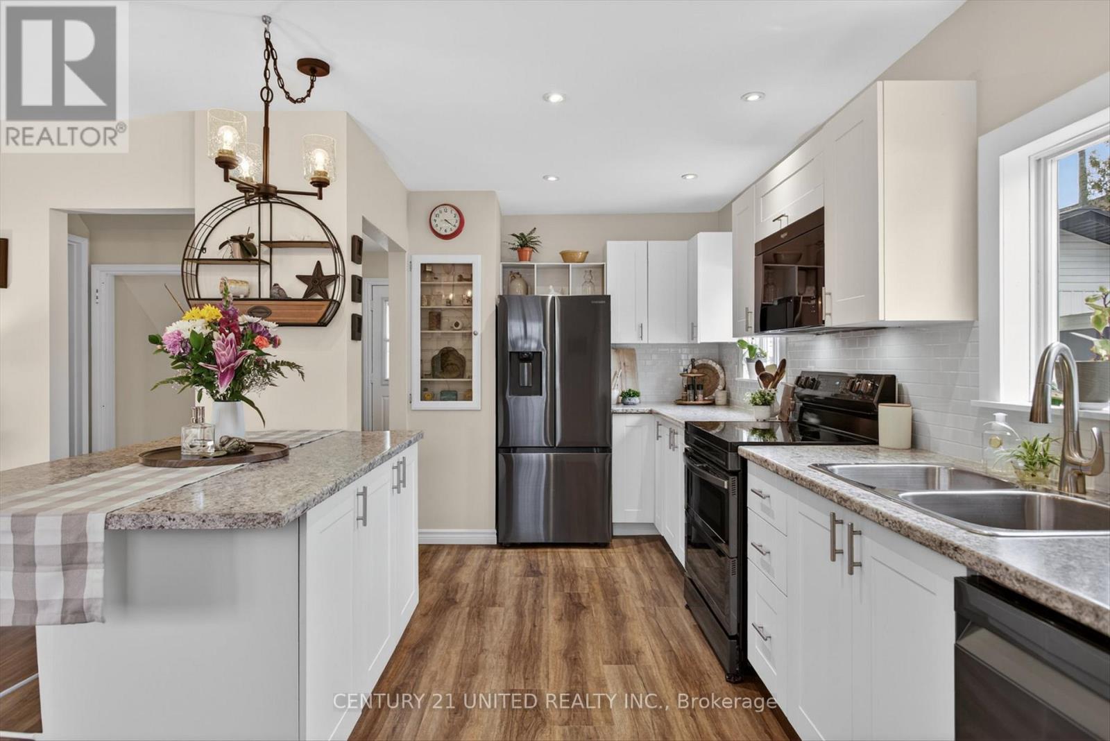 617 Simmons Avenue, Peterborough, Ontario  K9H 2B8 - Photo 8 - X13079722
