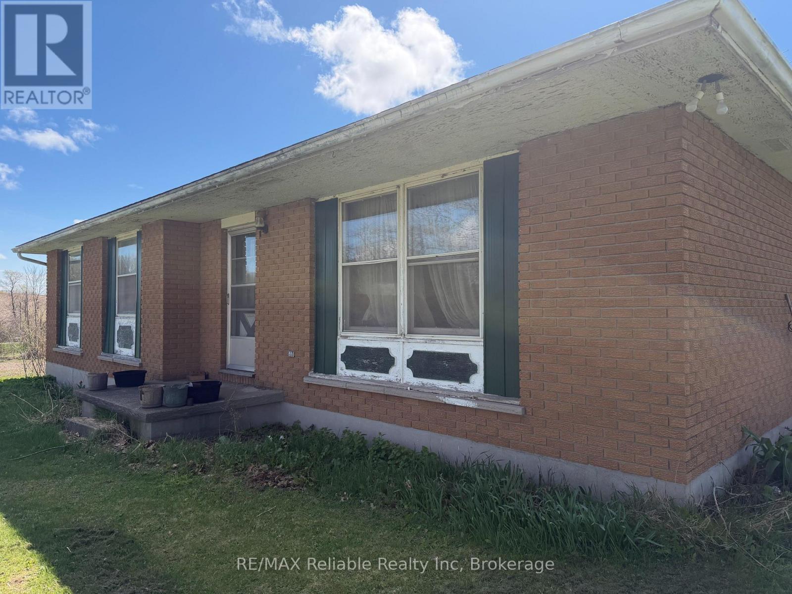 81827 Baseline Road, Central Huron, Ontario  N0M 2H0 - Photo 2 - X13079510