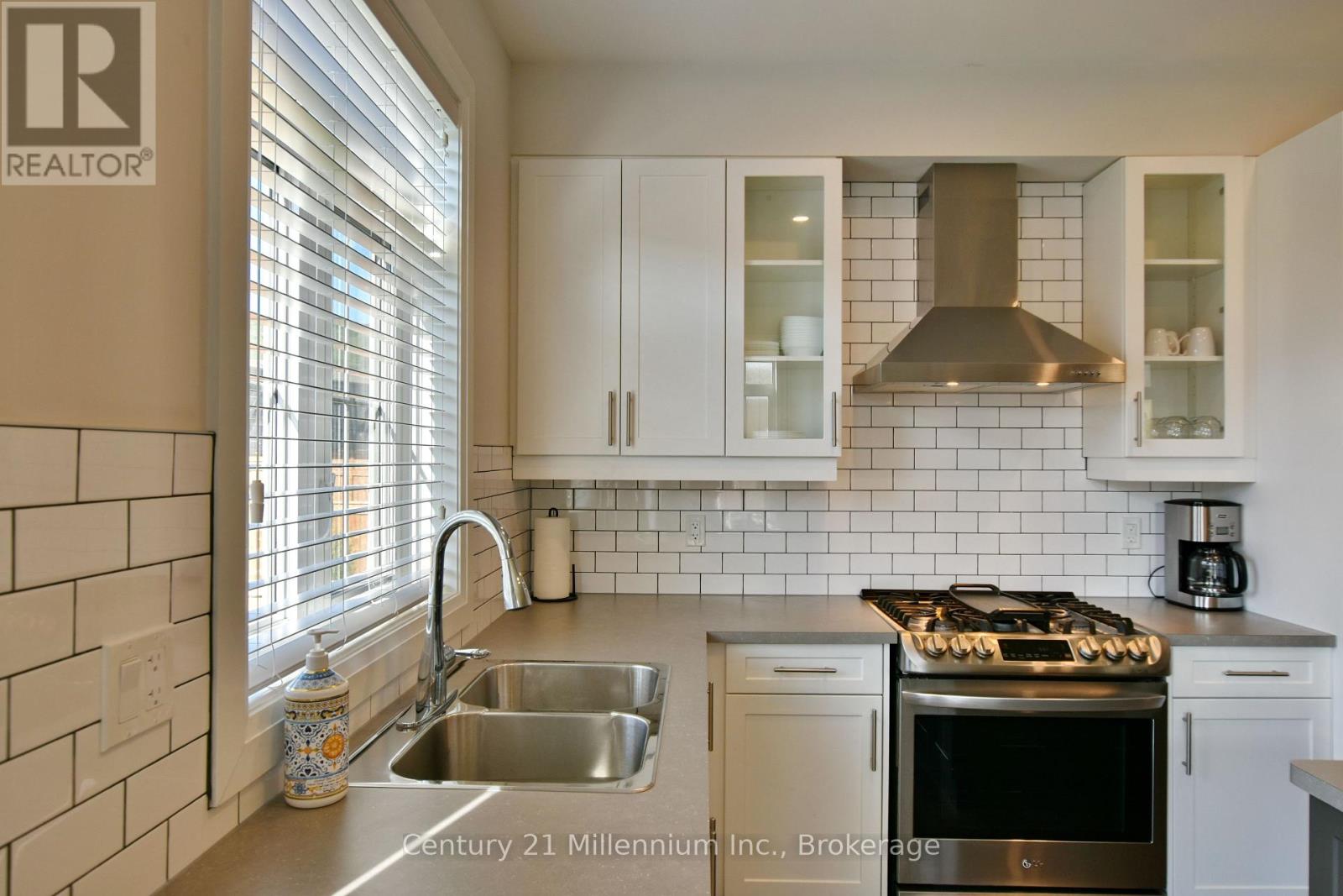 305 Yellow Birch Crescent, Blue Mountains, Ontario  L9Y 0Y3 - Photo 19 - X13079558
