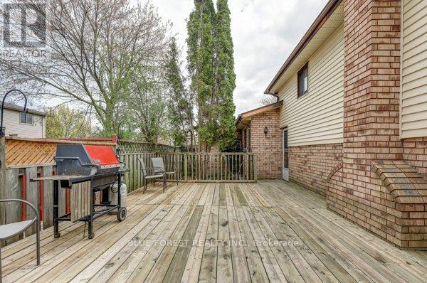 224 Conway Drive N, London South, Ontario  N6E 3J5 - Photo 3 - X13079564