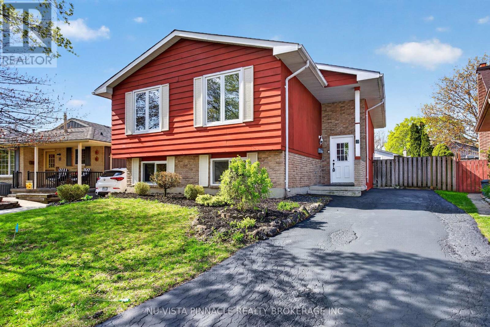 15 Tumbleweed Crescent, London South, Ontario  N6E 2N5 - Photo 2 - X13079622