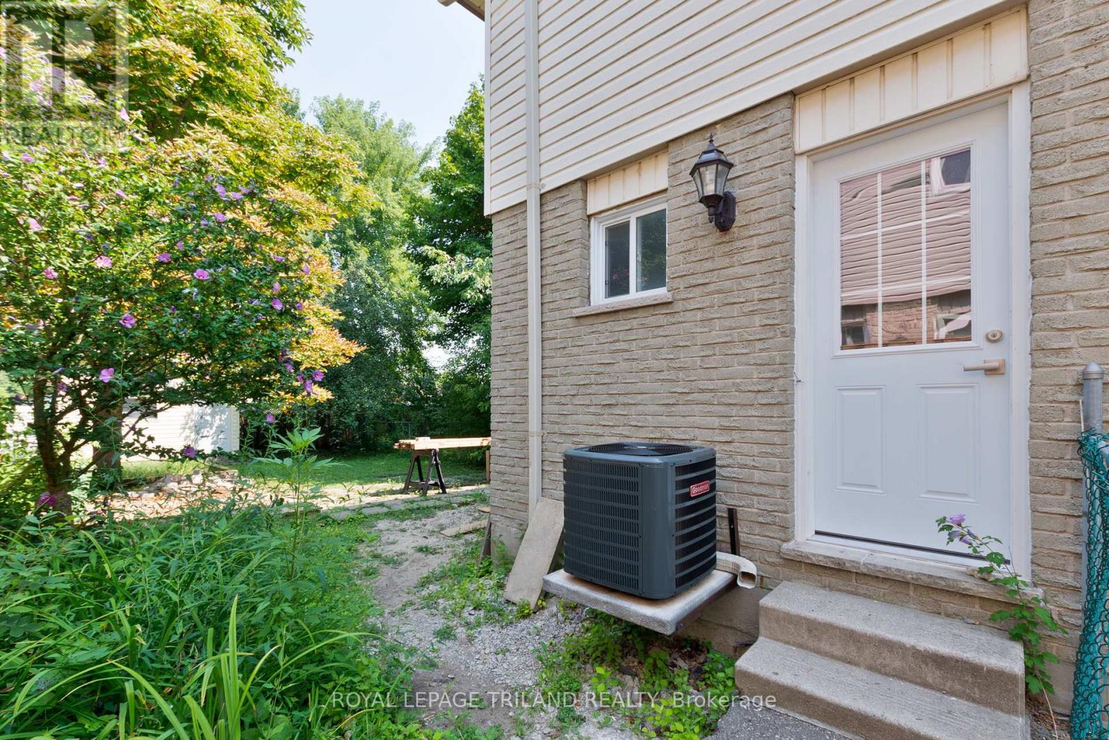 Lower - 16 Inverary Road, London North, Ontario  N6G 3L6 - Photo 3 - X13079662