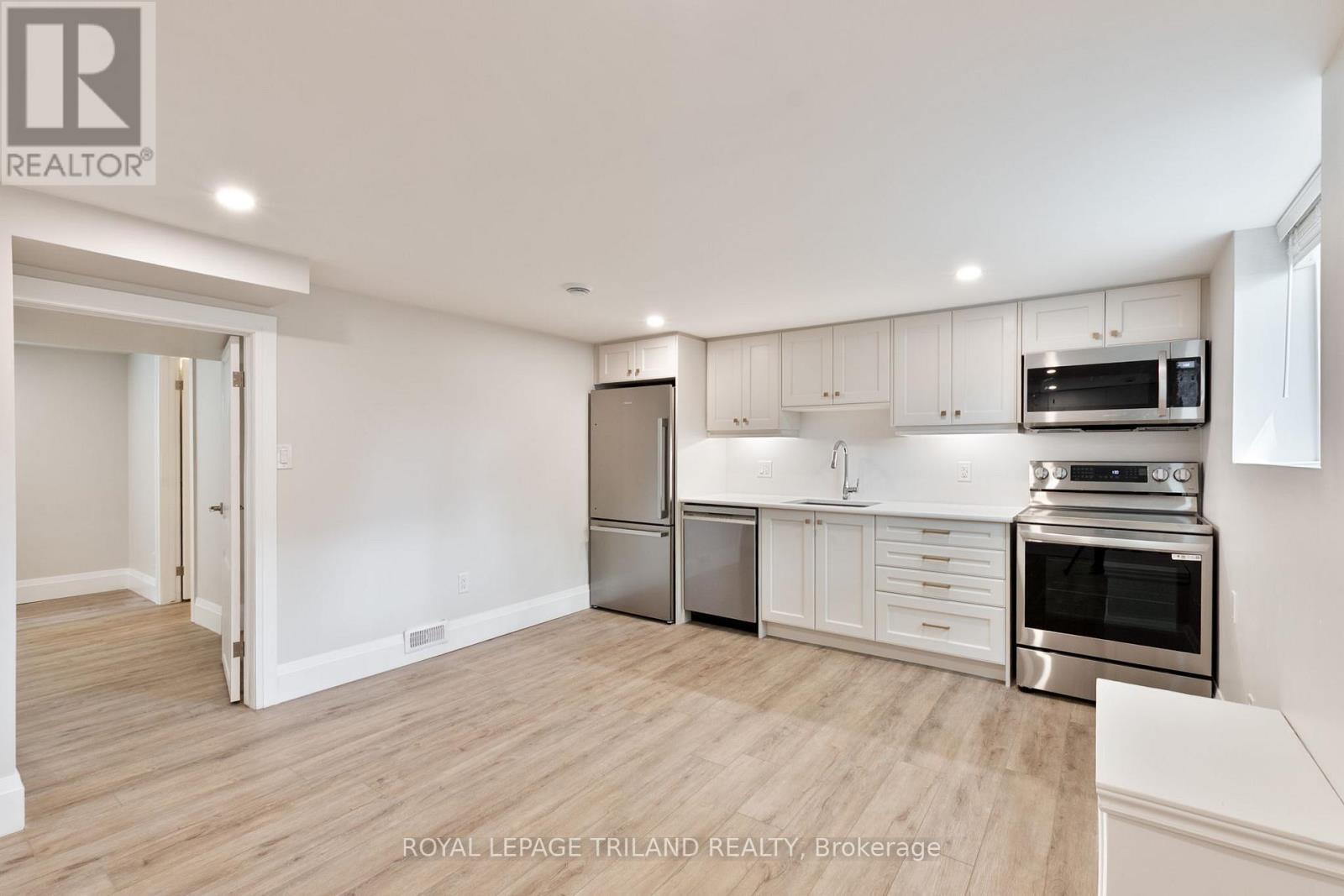 Lower - 16 Inverary Road, London North, Ontario  N6G 3L6 - Photo 4 - X13079662