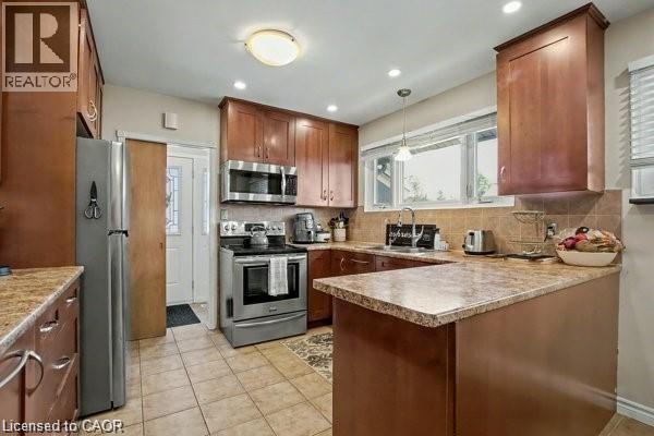 11 Carwyn Crescent, Hamilton, Ontario  L8S 3H3 - Photo 9 - 40819712