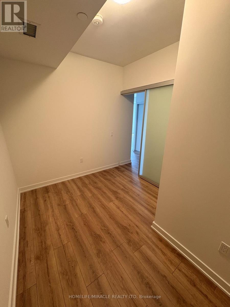 810 - 1 Quarrington Lane, Toronto, Ontario  M3C 0S4 - Photo 10 - C13079512