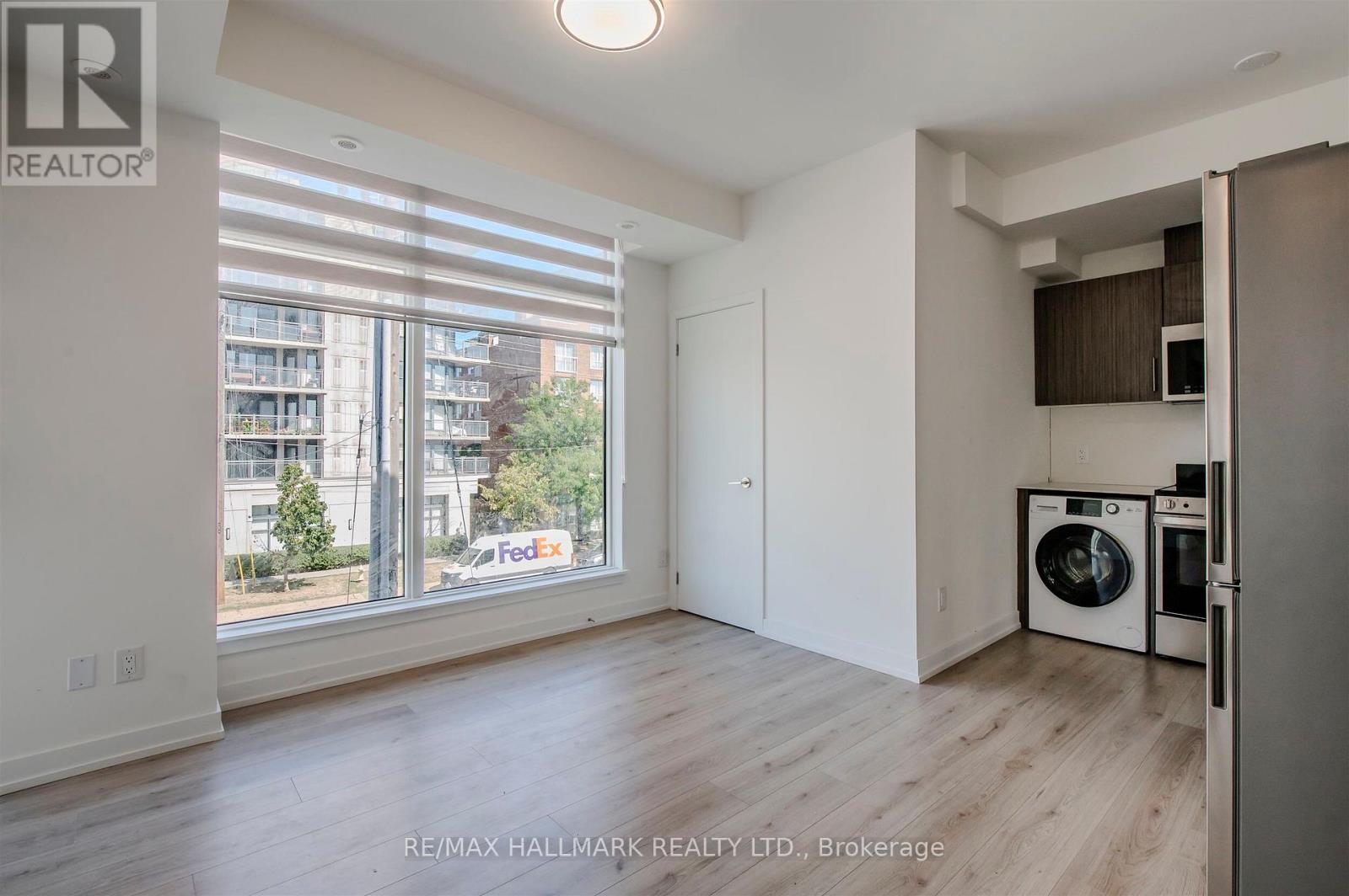 3rd Floor - 34-851 Sheppard Avenue W, Toronto, Ontario  M3H 0E2 - Photo 5 - C13079538