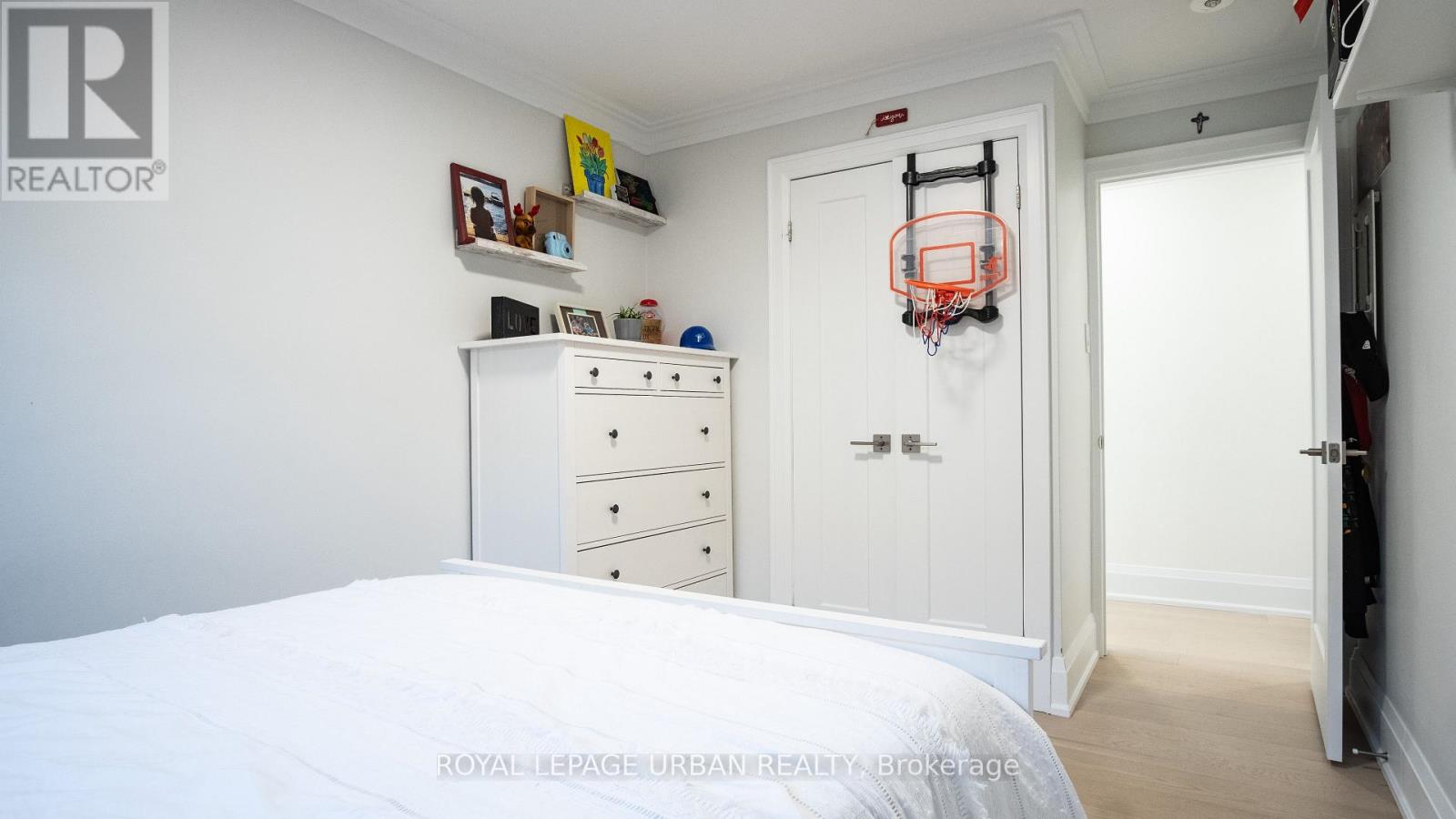 434 Westmount Avenue, Toronto, Ontario  M6E 3N5 - Photo 18 - C13079574