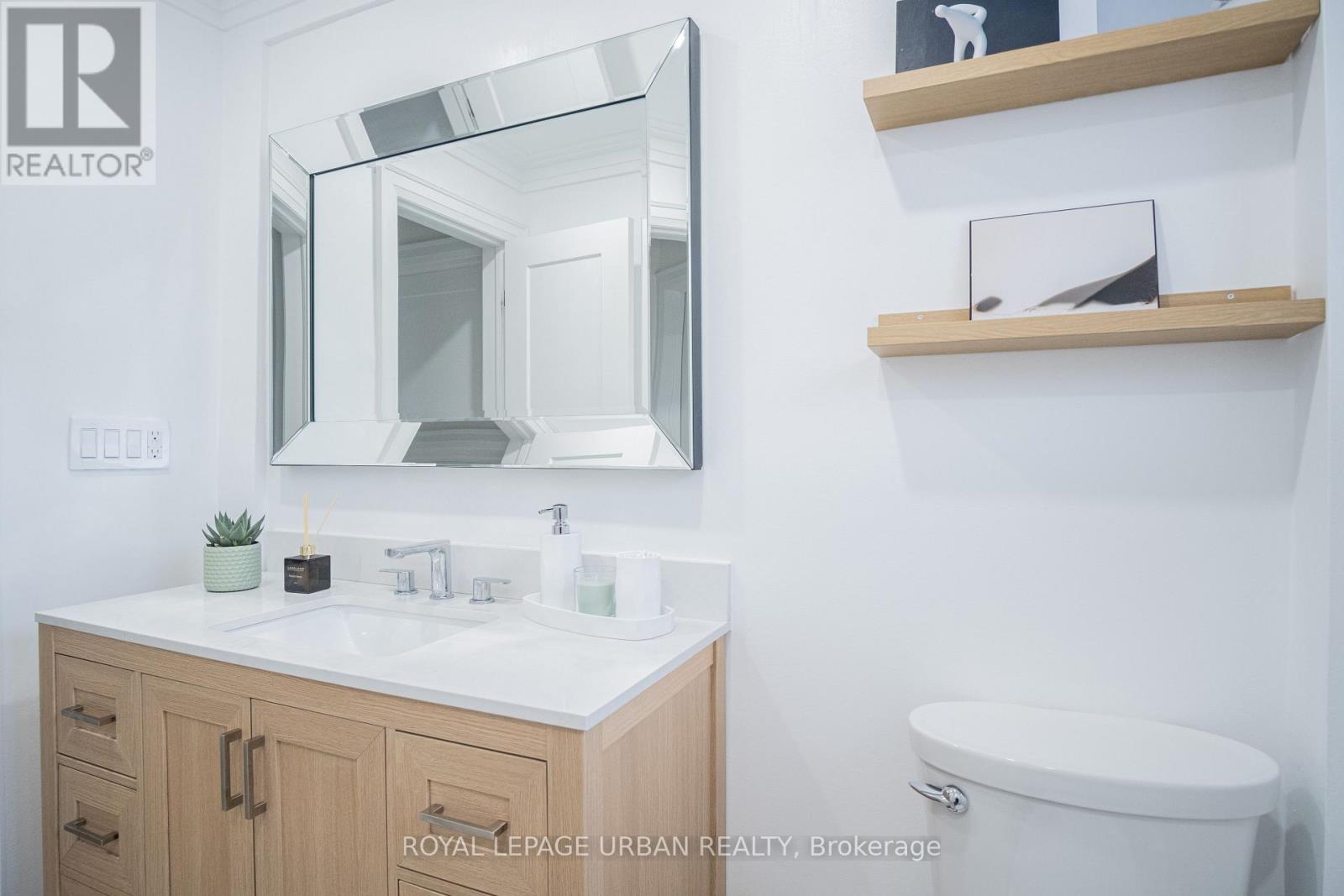 434 Westmount Avenue, Toronto, Ontario  M6E 3N5 - Photo 21 - C13079574
