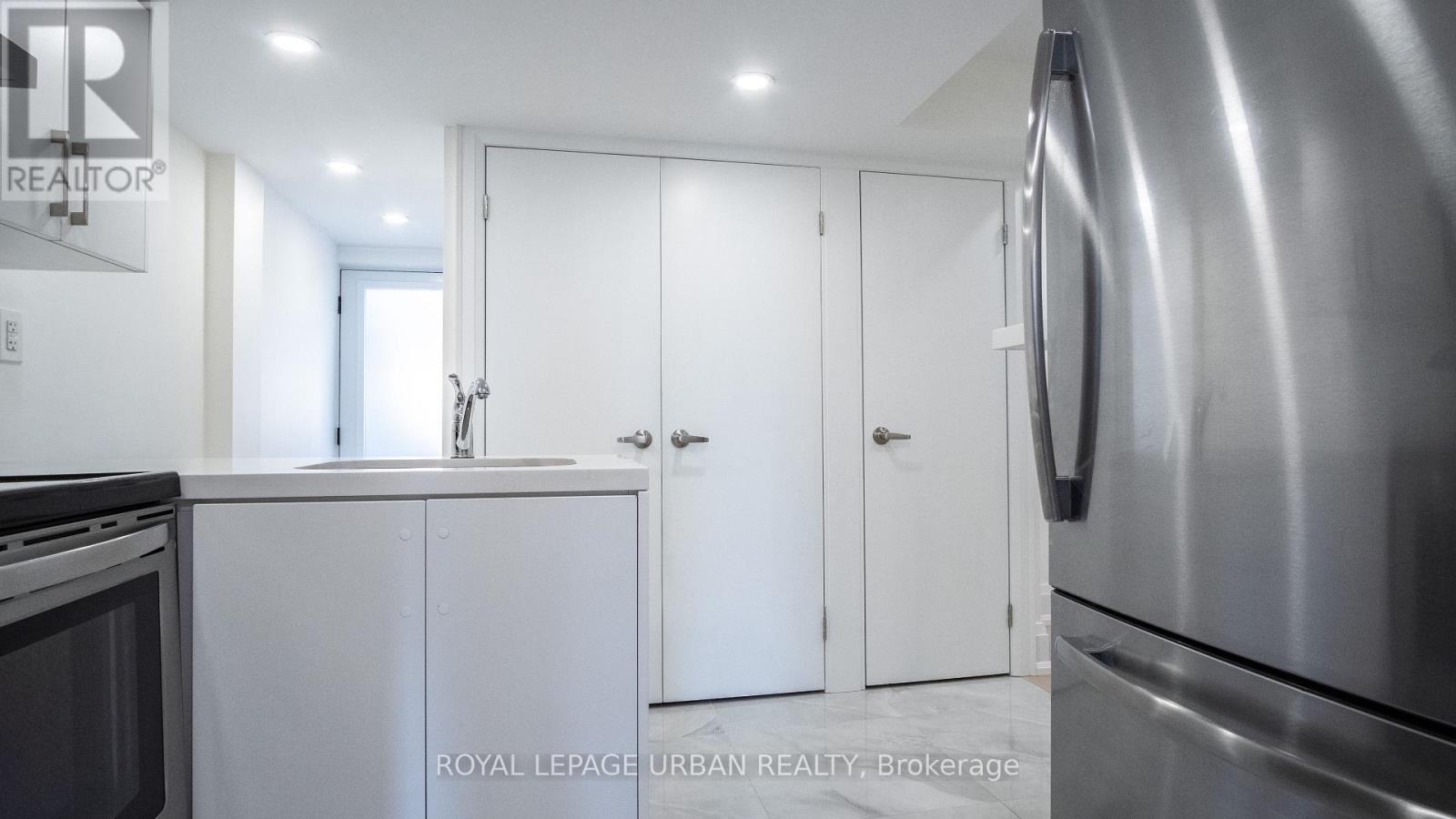 434 Westmount Avenue, Toronto, Ontario  M6E 3N5 - Photo 28 - C13079574