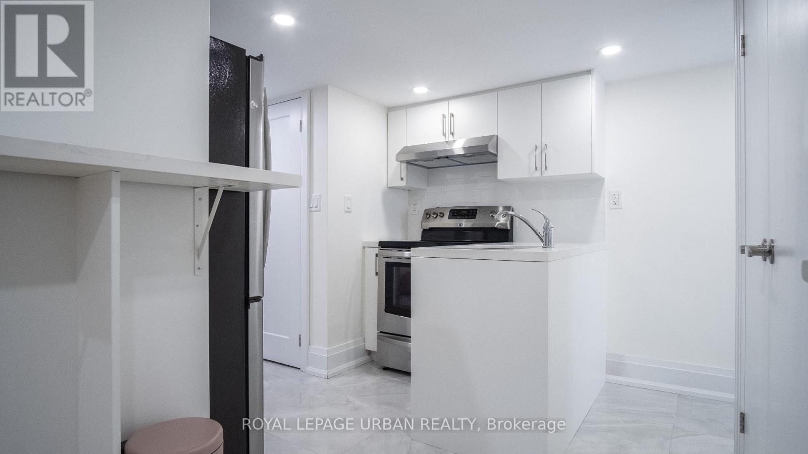 434 Westmount Avenue, Toronto, Ontario  M6E 3N5 - Photo 33 - C13079574