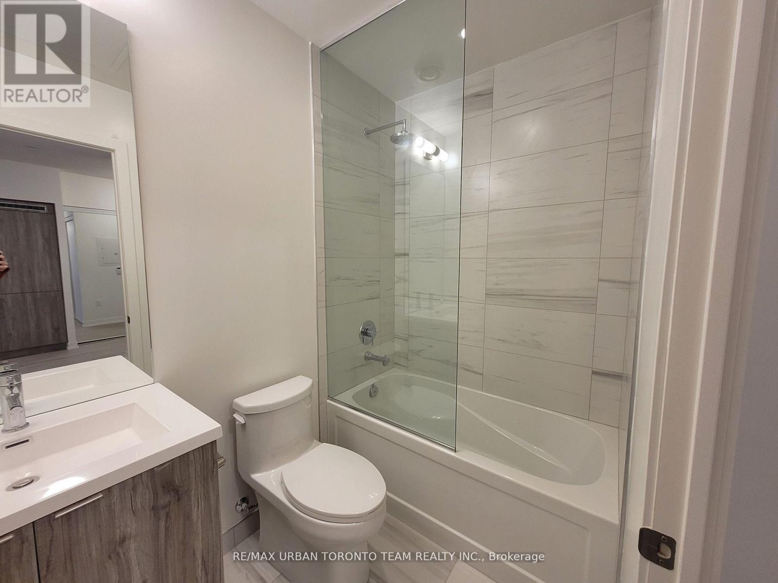 1001 - 138 Downes Street, Toronto, Ontario  M5E 0E4 - Photo 11 - C13079660