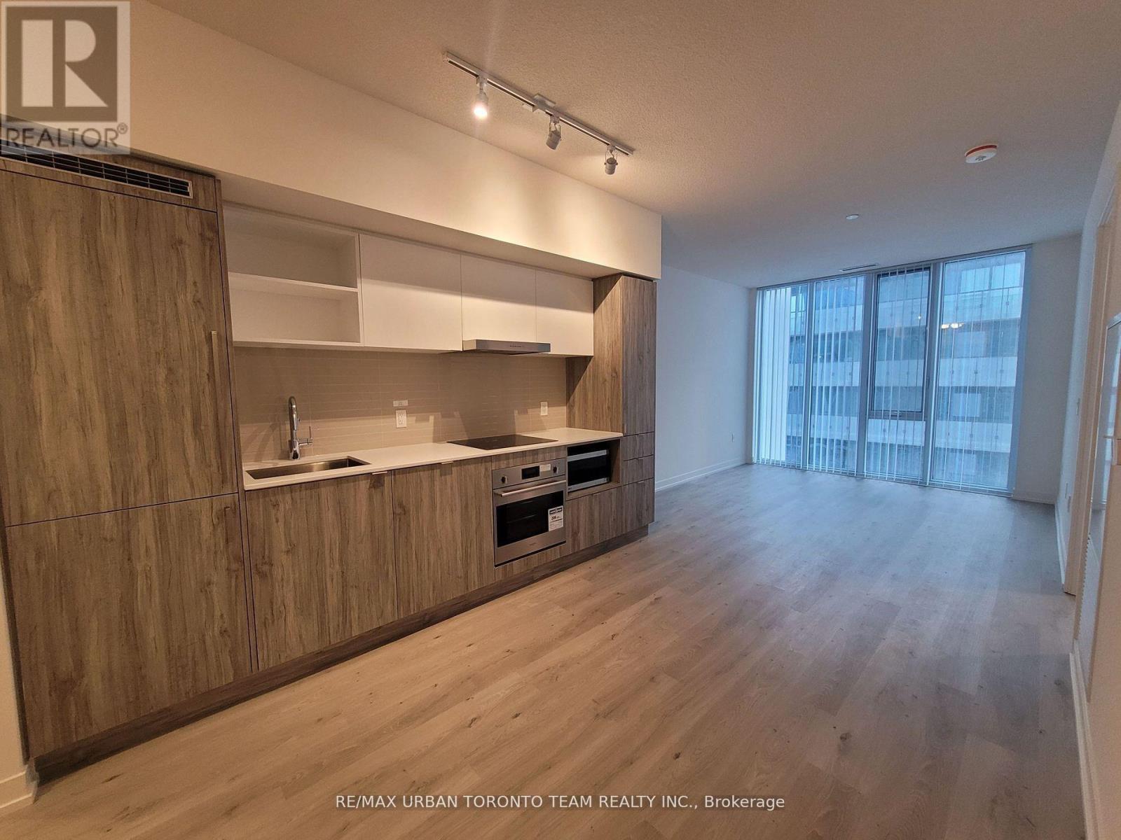 1001 - 138 Downes Street, Toronto, Ontario  M5E 0E4 - Photo 2 - C13079660