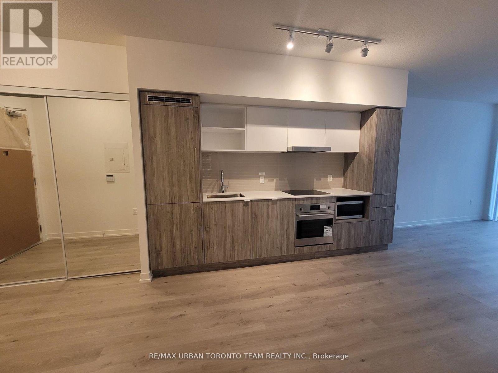 1001 - 138 Downes Street, Toronto, Ontario  M5E 0E4 - Photo 3 - C13079660