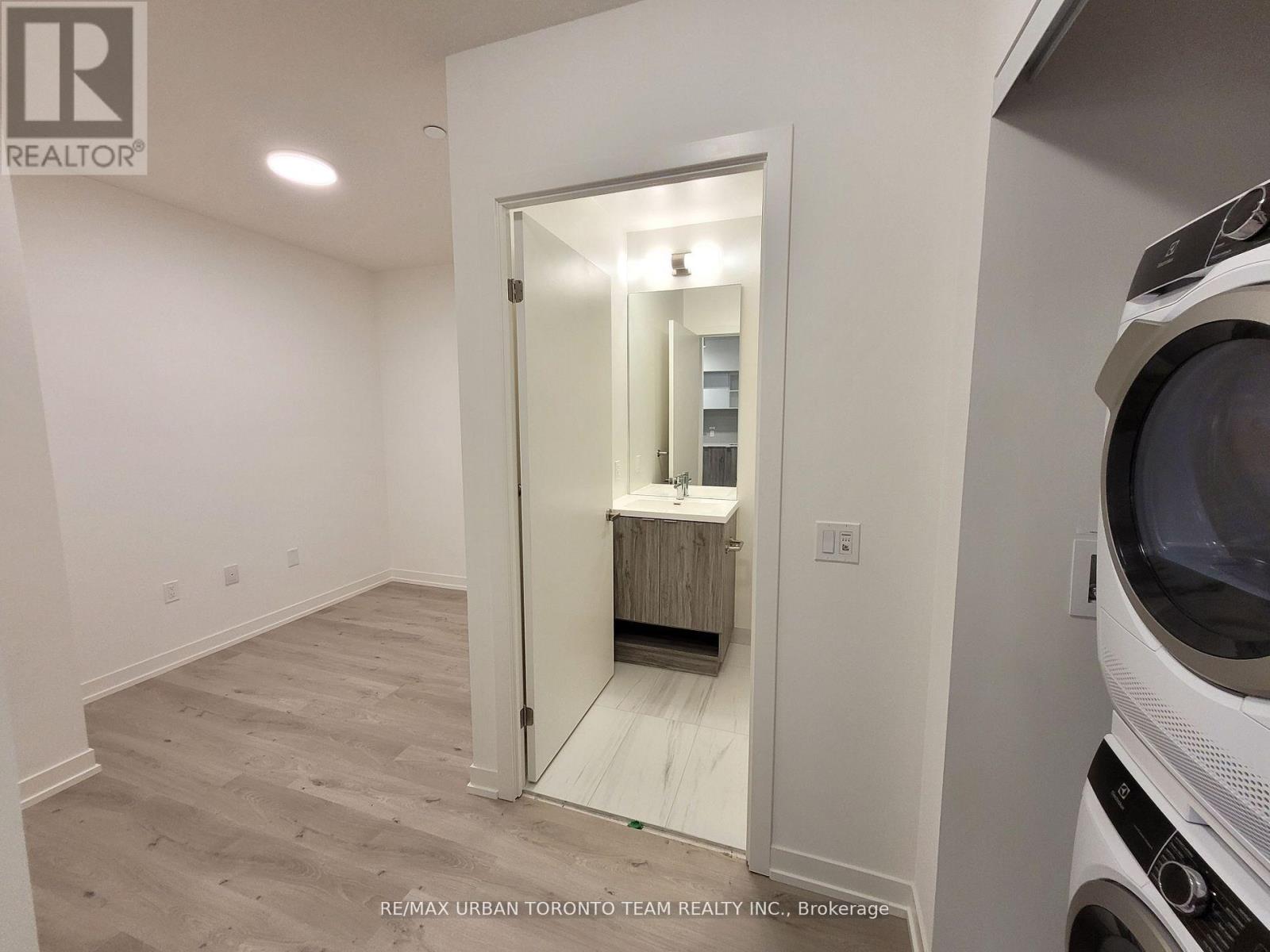 1001 - 138 Downes Street, Toronto, Ontario  M5E 0E4 - Photo 9 - C13079660