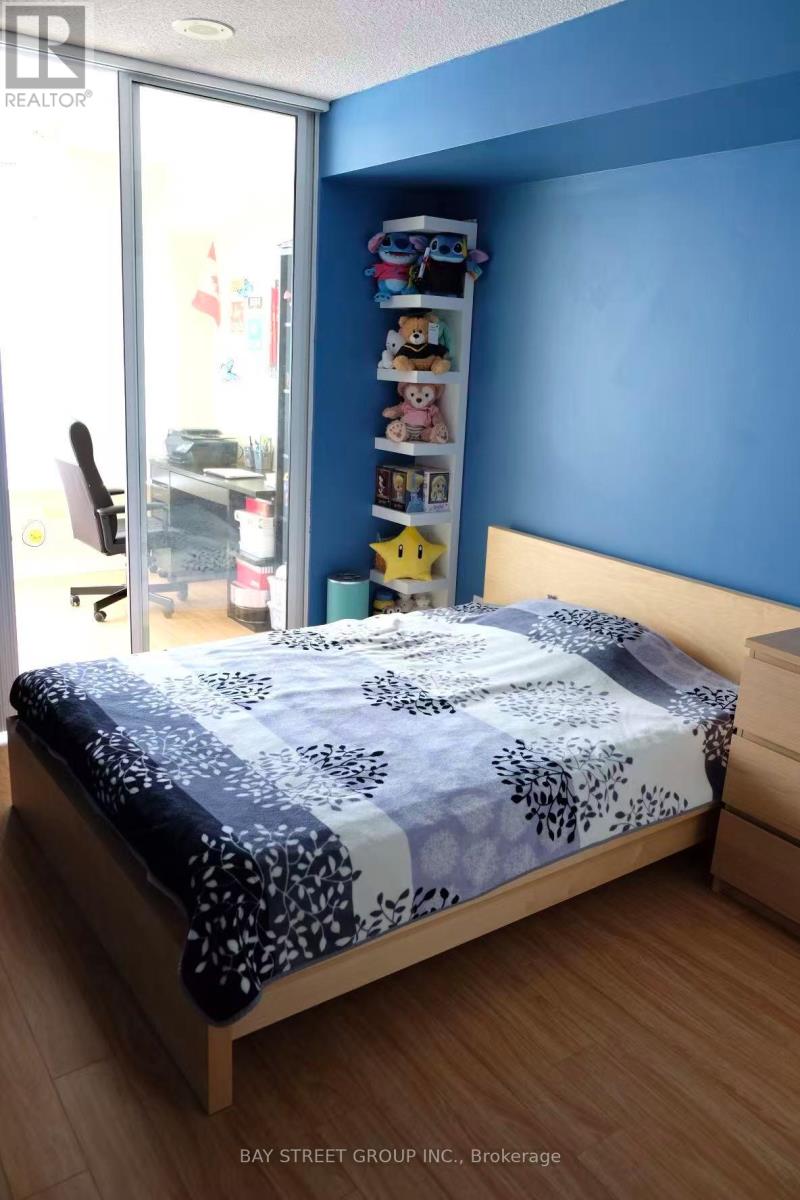 2209 - 18 Parkview Avenue, Toronto, Ontario  M2N 3Y2 - Photo 3 - C13079816