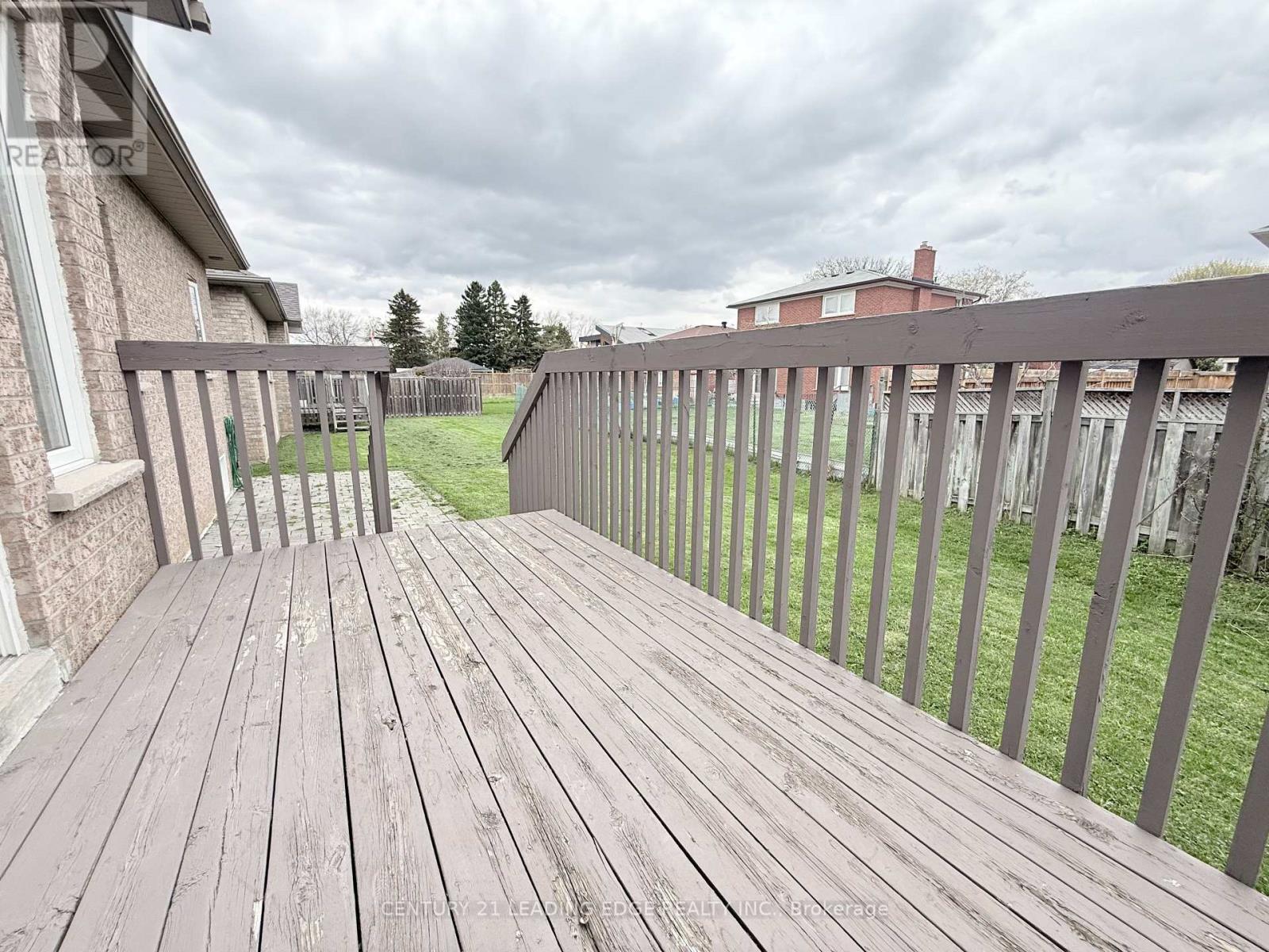 17 Leafield Drive, Toronto, Ontario  M1W 2R2 - Photo 12 - E13079560