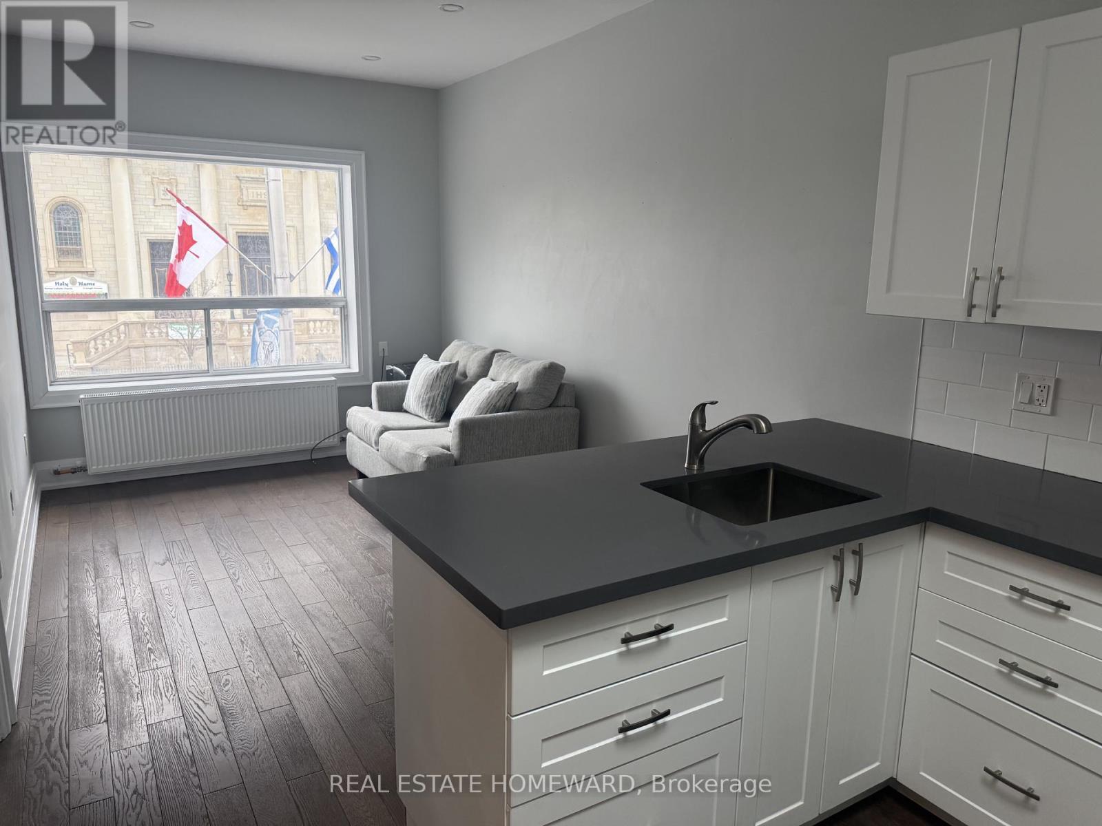 Apt 4 - 611 Danforth Avenue, Toronto, Ontario  M4K 1R2 - Photo 10 - E13079598