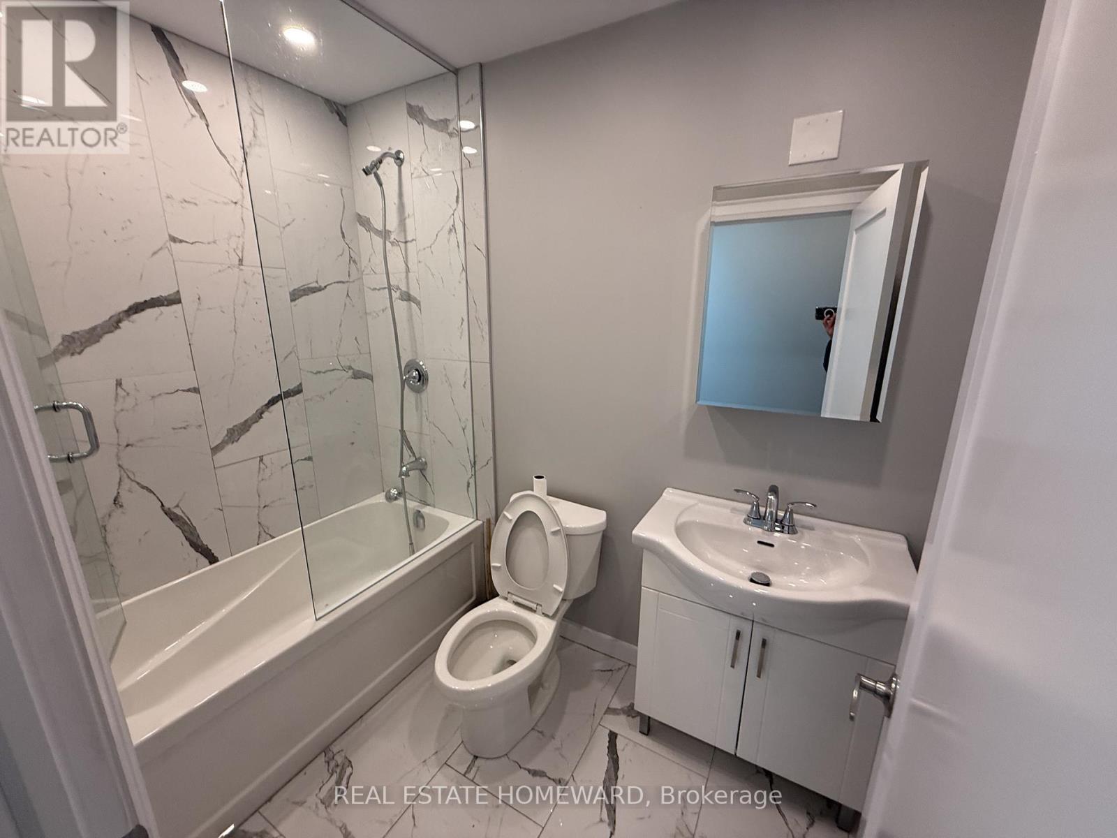 Apt 4 - 611 Danforth Avenue, Toronto, Ontario  M4K 1R2 - Photo 2 - E13079598