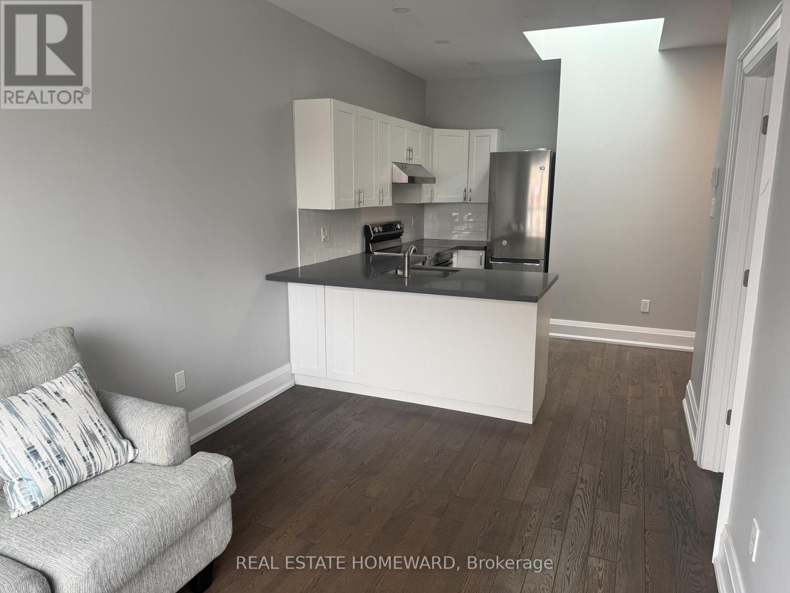 Apt 4 - 611 Danforth Avenue, Toronto, Ontario  M4K 1R2 - Photo 3 - E13079598
