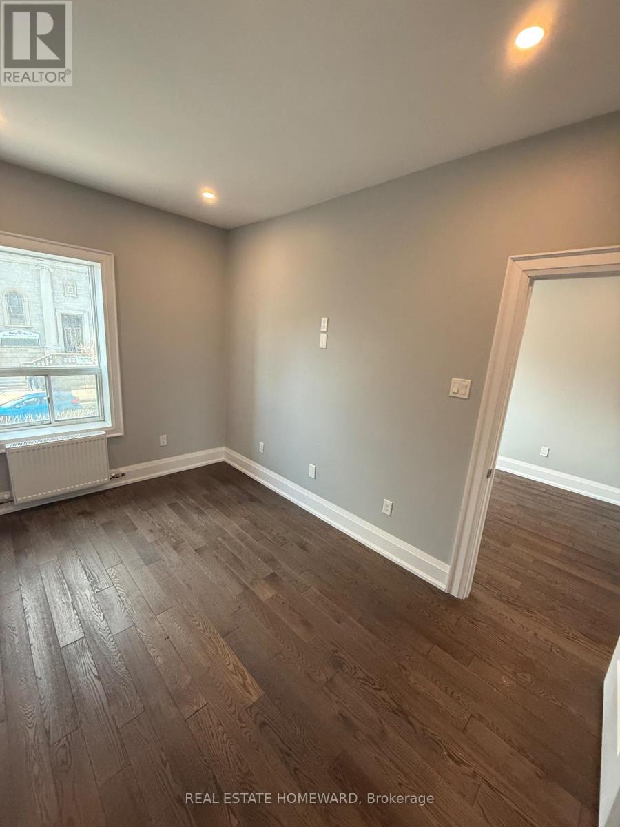 Apt 4 - 611 Danforth Avenue, Toronto, Ontario  M4K 1R2 - Photo 4 - E13079598