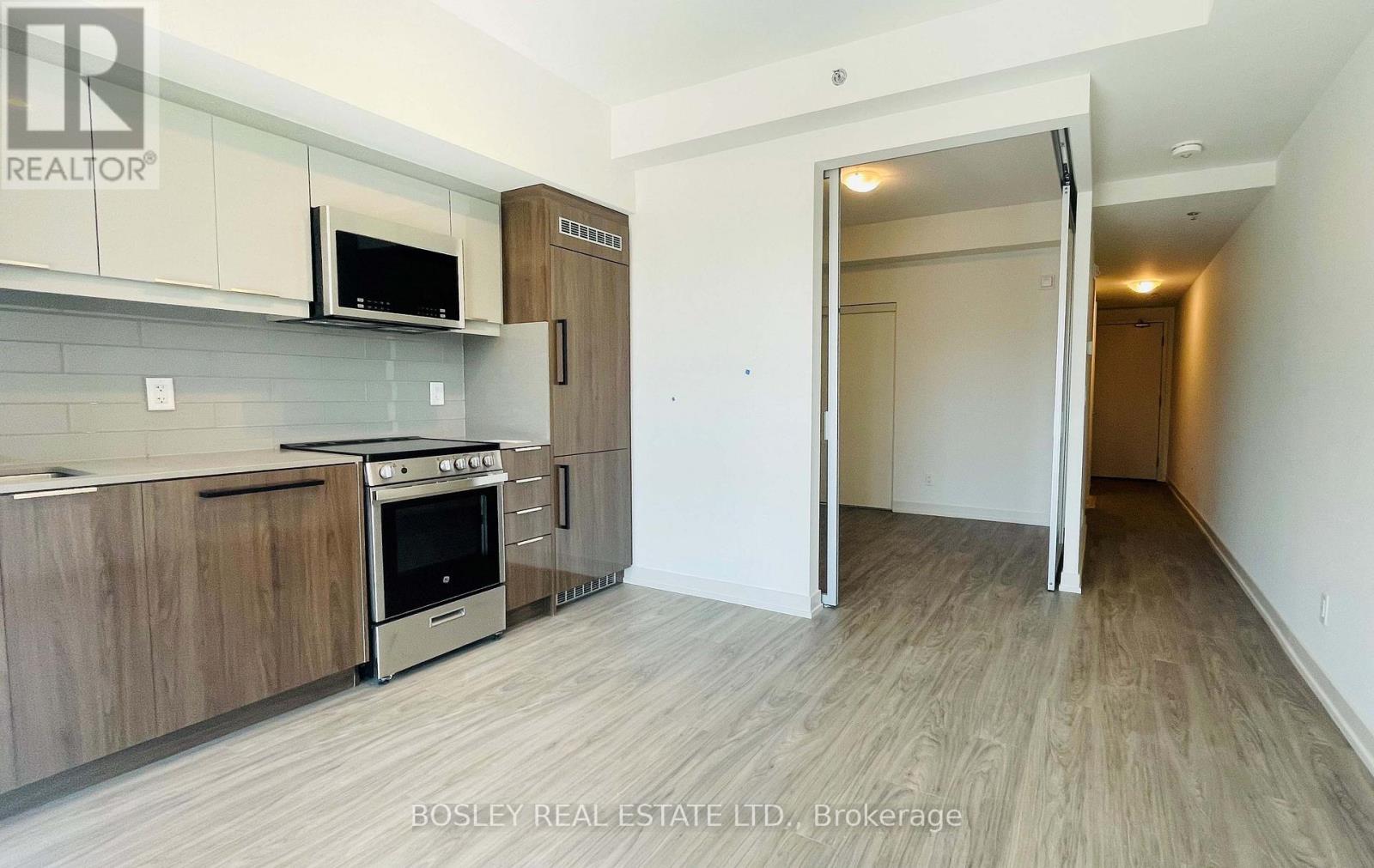 2211 - 2201 KINGSTON ROAD, Toronto, Ontario