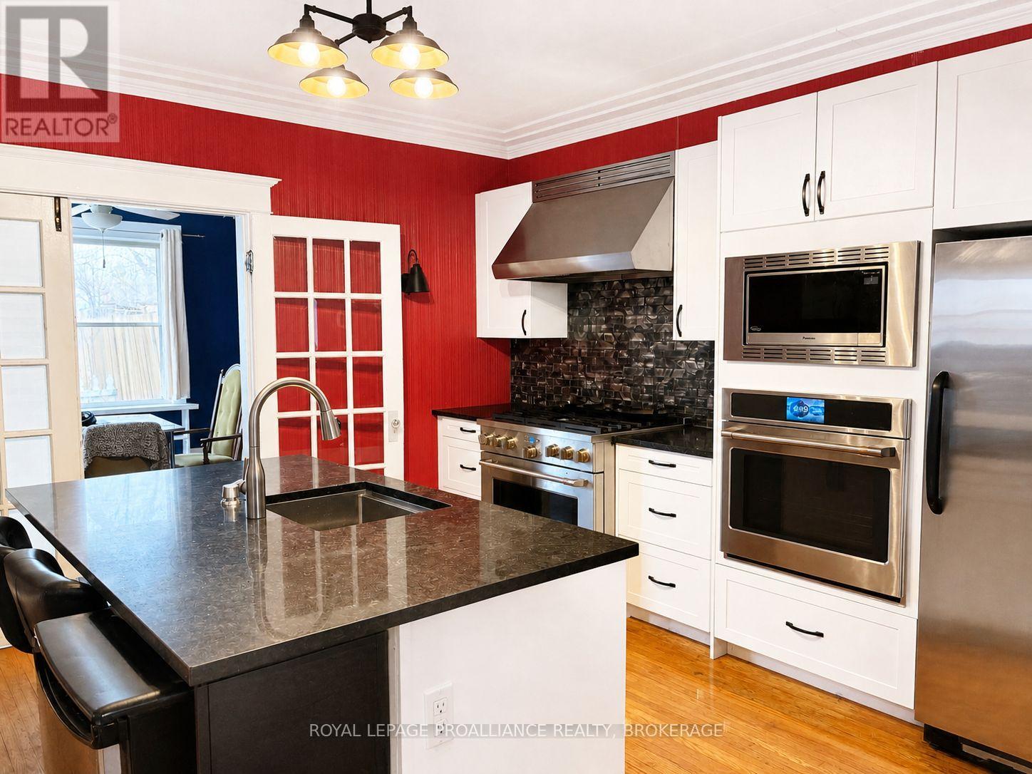 255 First Street, Gananoque, Ontario  K7G 2J3 - Photo 5 - X13072308