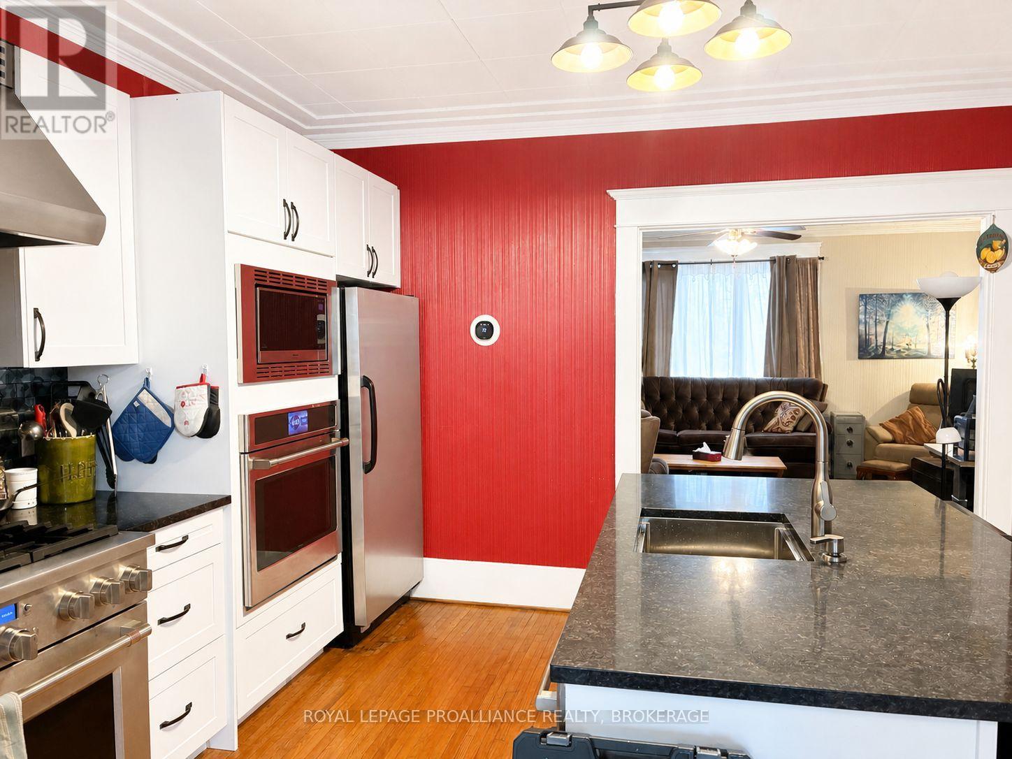 255 First Street, Gananoque, Ontario  K7G 2J3 - Photo 7 - X13072308
