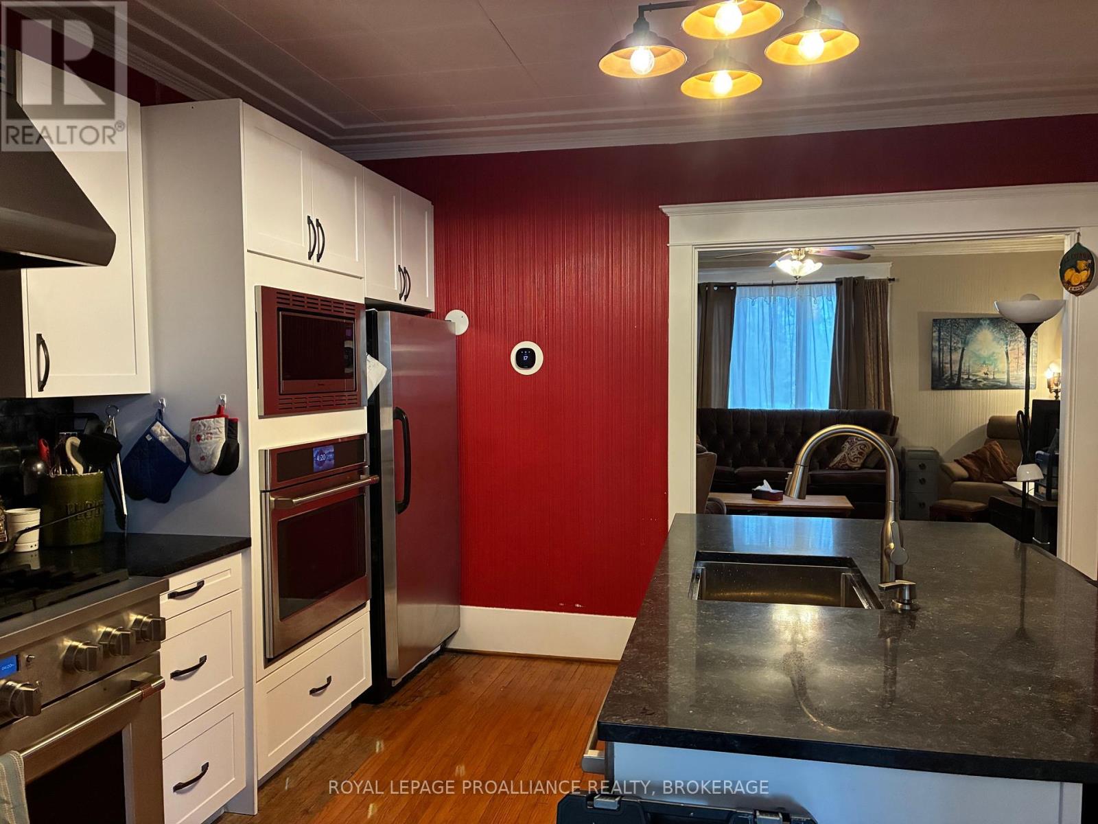255 First Street, Gananoque, Ontario  K7G 2J3 - Photo 4 - X13072308