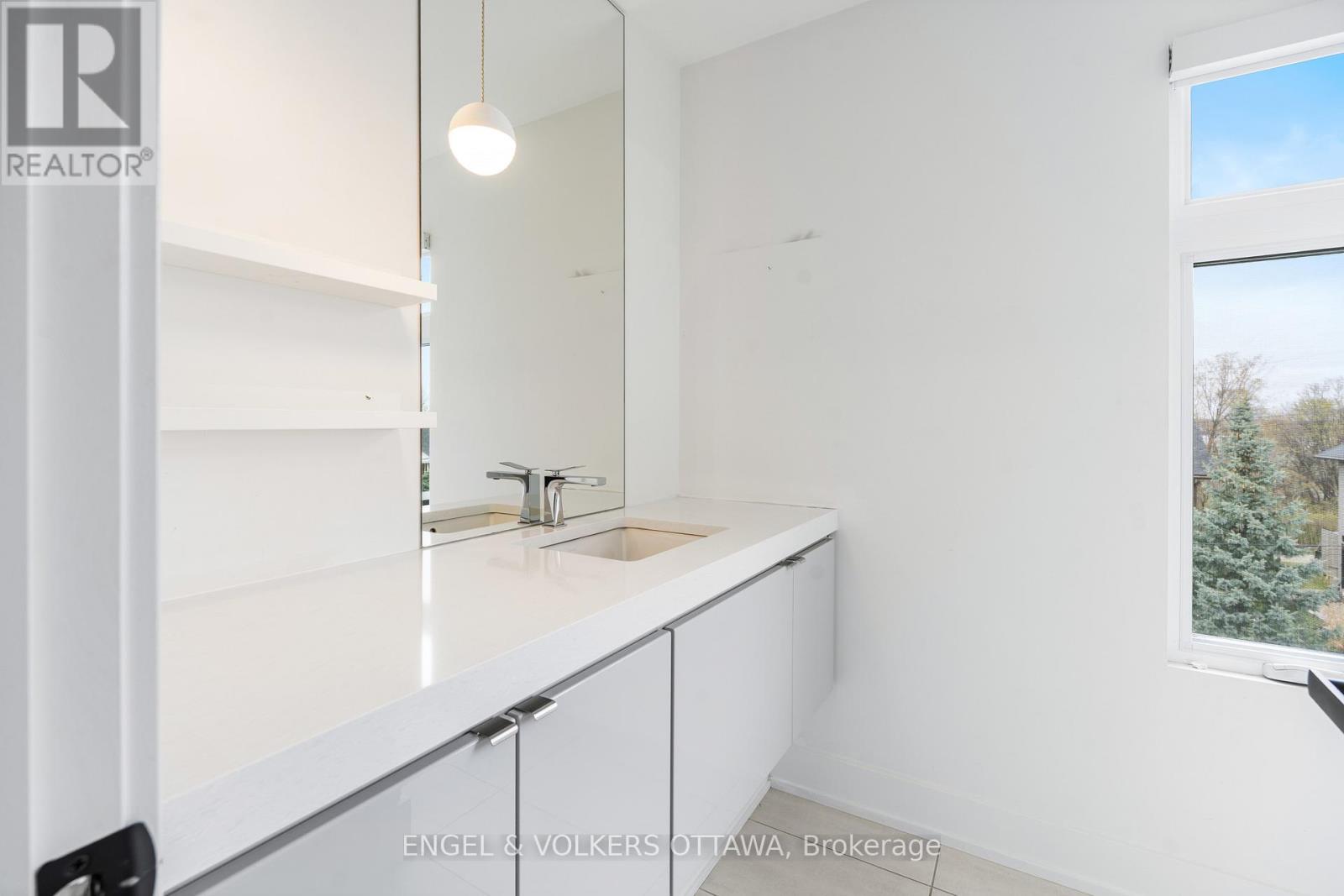 2154 Rice Avenue, Ottawa, Ontario  K2A 0C4 - Photo 18 - X13052332
