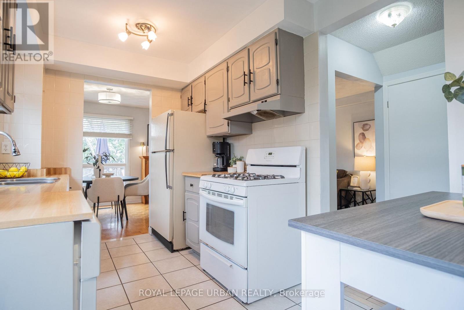 156 Stephenson Crescent, Richmond Hill, Ontario  L4C 5W1 - Photo 15 - N13079542