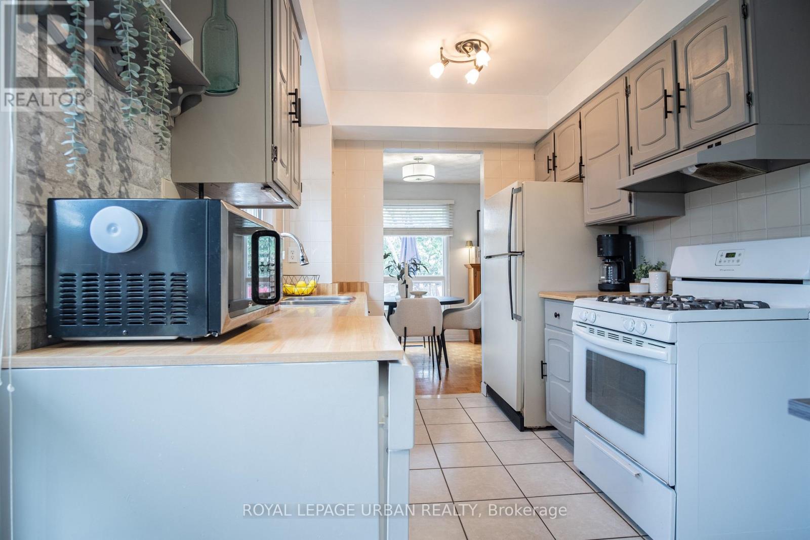 156 Stephenson Crescent, Richmond Hill, Ontario  L4C 5W1 - Photo 16 - N13079542