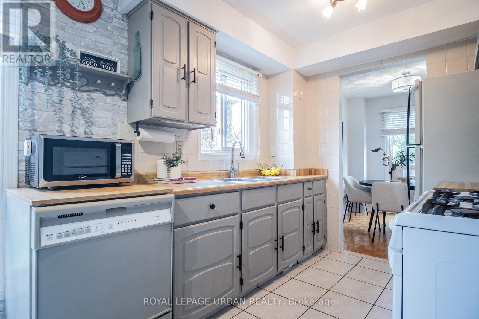 156 Stephenson Crescent, Richmond Hill, Ontario  L4C 5W1 - Photo 17 - N13079542