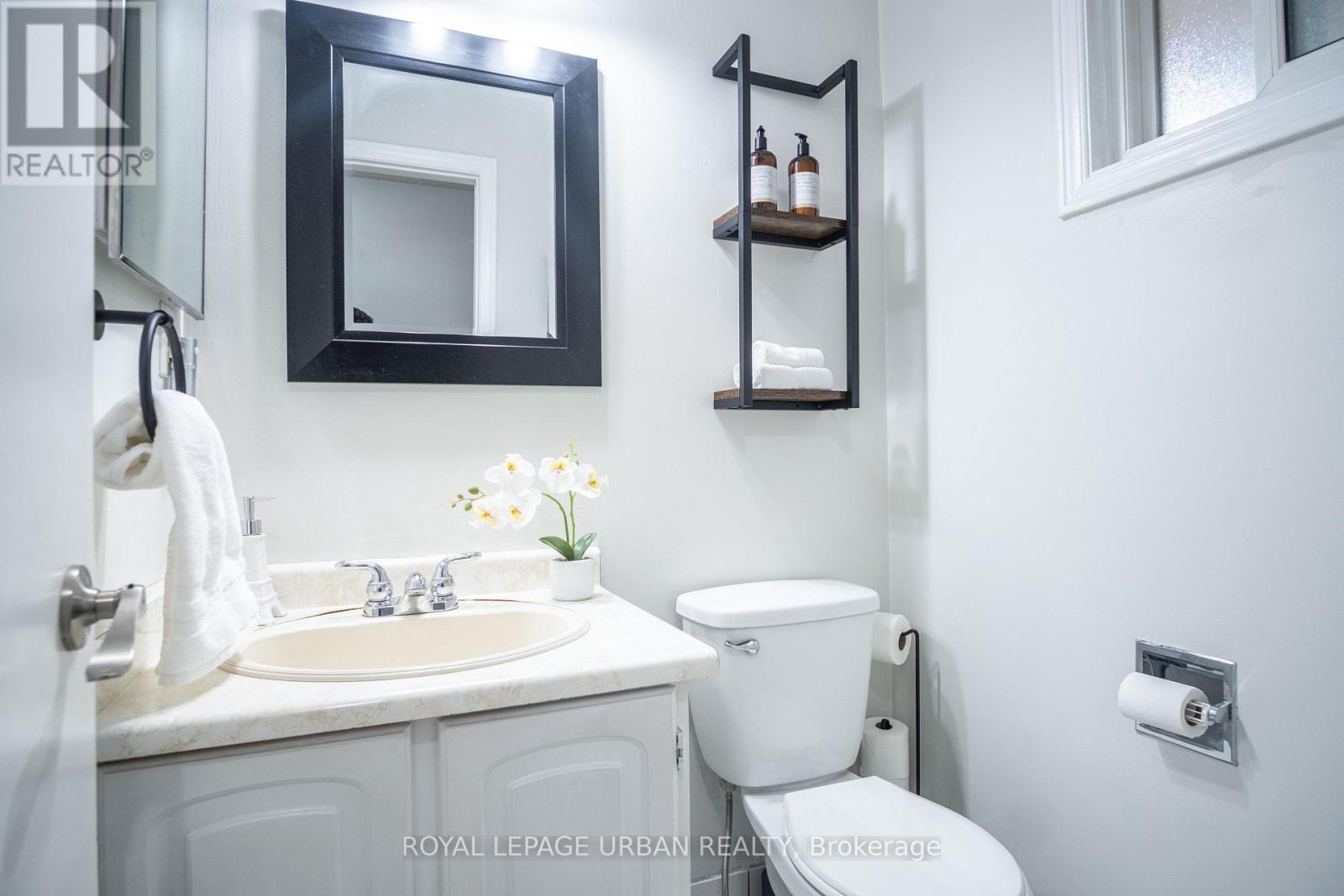 156 Stephenson Crescent, Richmond Hill, Ontario  L4C 5W1 - Photo 18 - N13079542