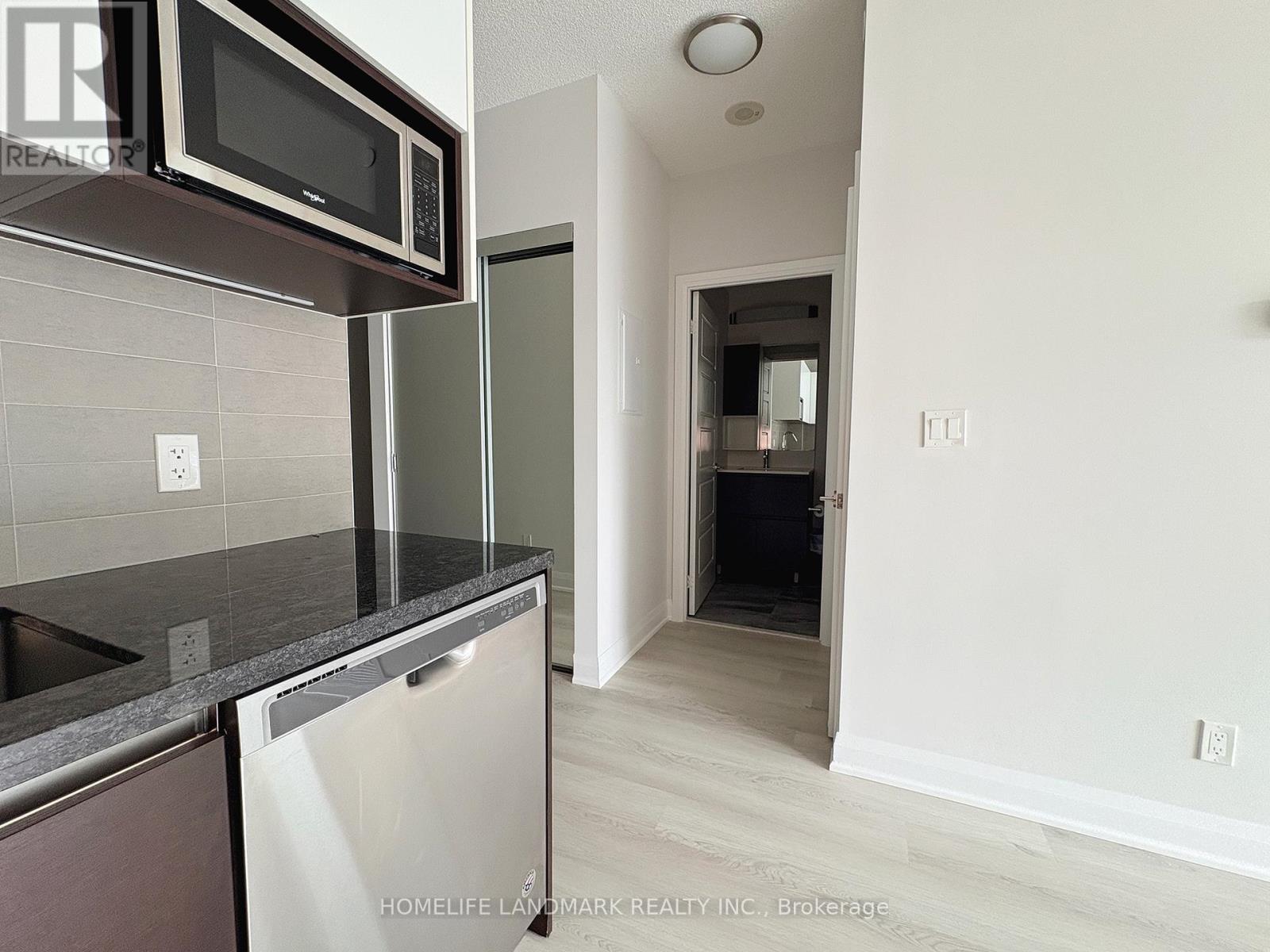 306 - 25 Water Walk Drive, Markham, Ontario  L6G 0G3 - Photo 9 - N13079628
