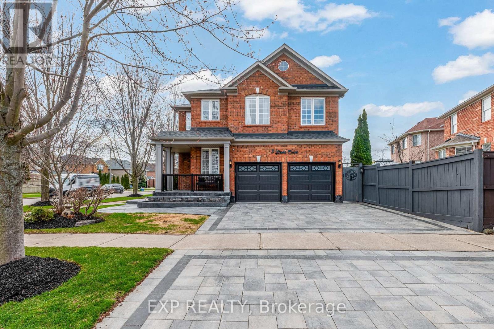 7 Litchi Court, Richmond Hill, Ontario  L4E 4V1 - Photo 2 - N13079696