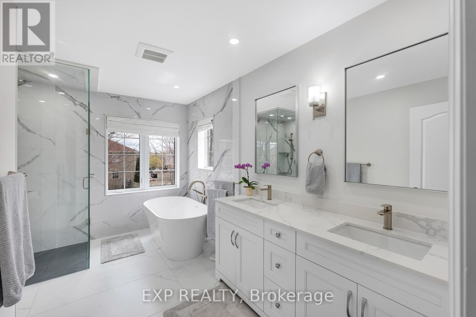 7 Litchi Court, Richmond Hill, Ontario  L4E 4V1 - Photo 27 - N13079696