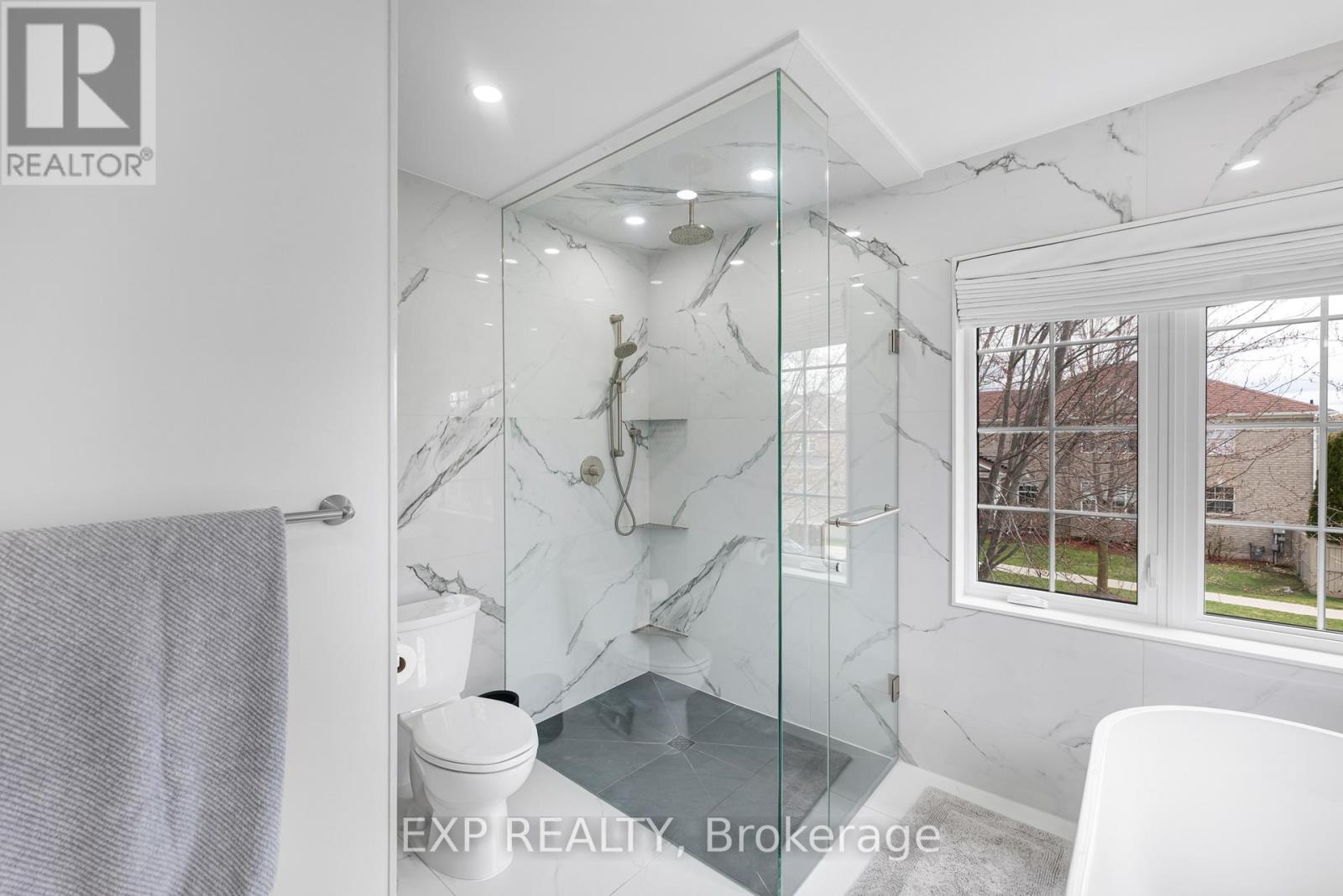 7 Litchi Court, Richmond Hill, Ontario  L4E 4V1 - Photo 28 - N13079696