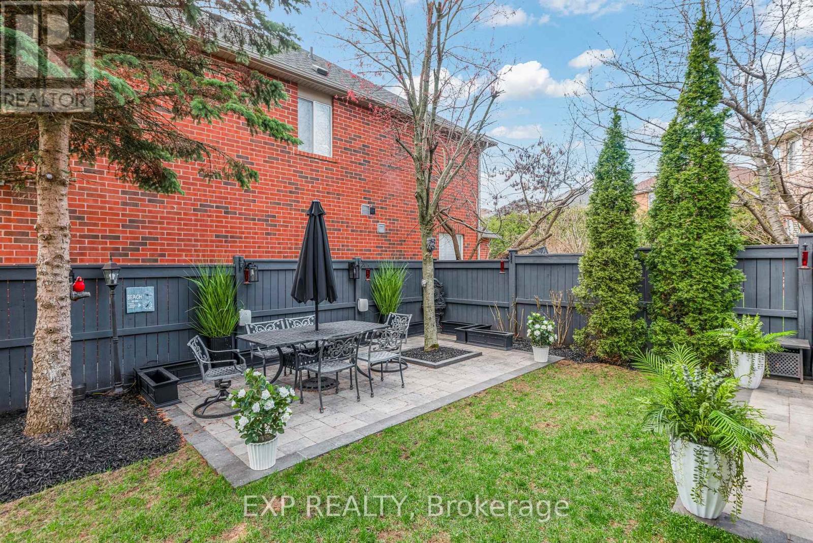 7 Litchi Court, Richmond Hill, Ontario  L4E 4V1 - Photo 48 - N13079696