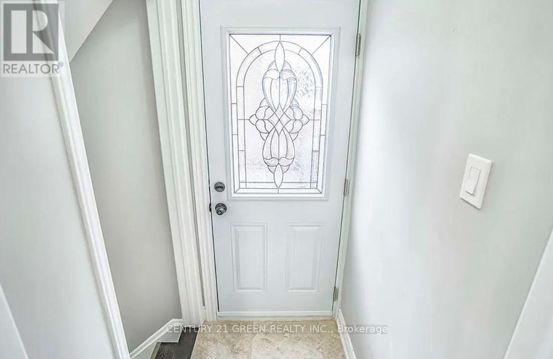 Lower - 9 Andriana Crescent, Markham, Ontario  L6B 0C8 - Photo 3 - N13079734