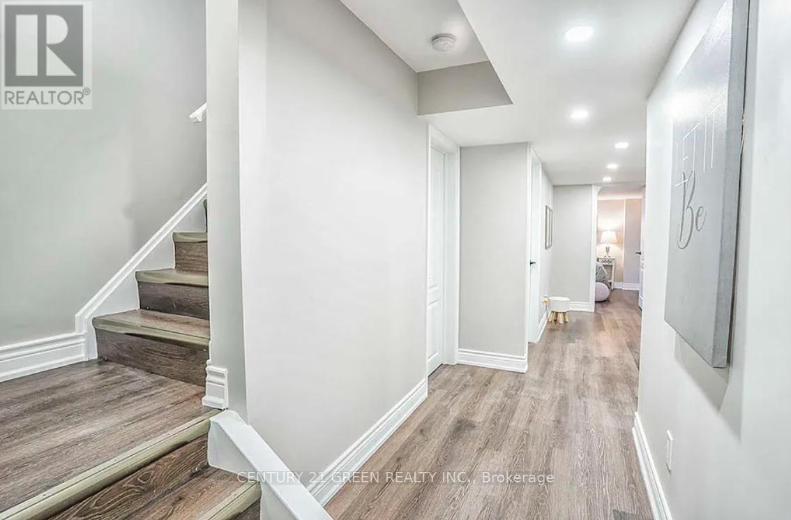 Lower - 9 Andriana Crescent, Markham, Ontario  L6B 0C8 - Photo 4 - N13079734